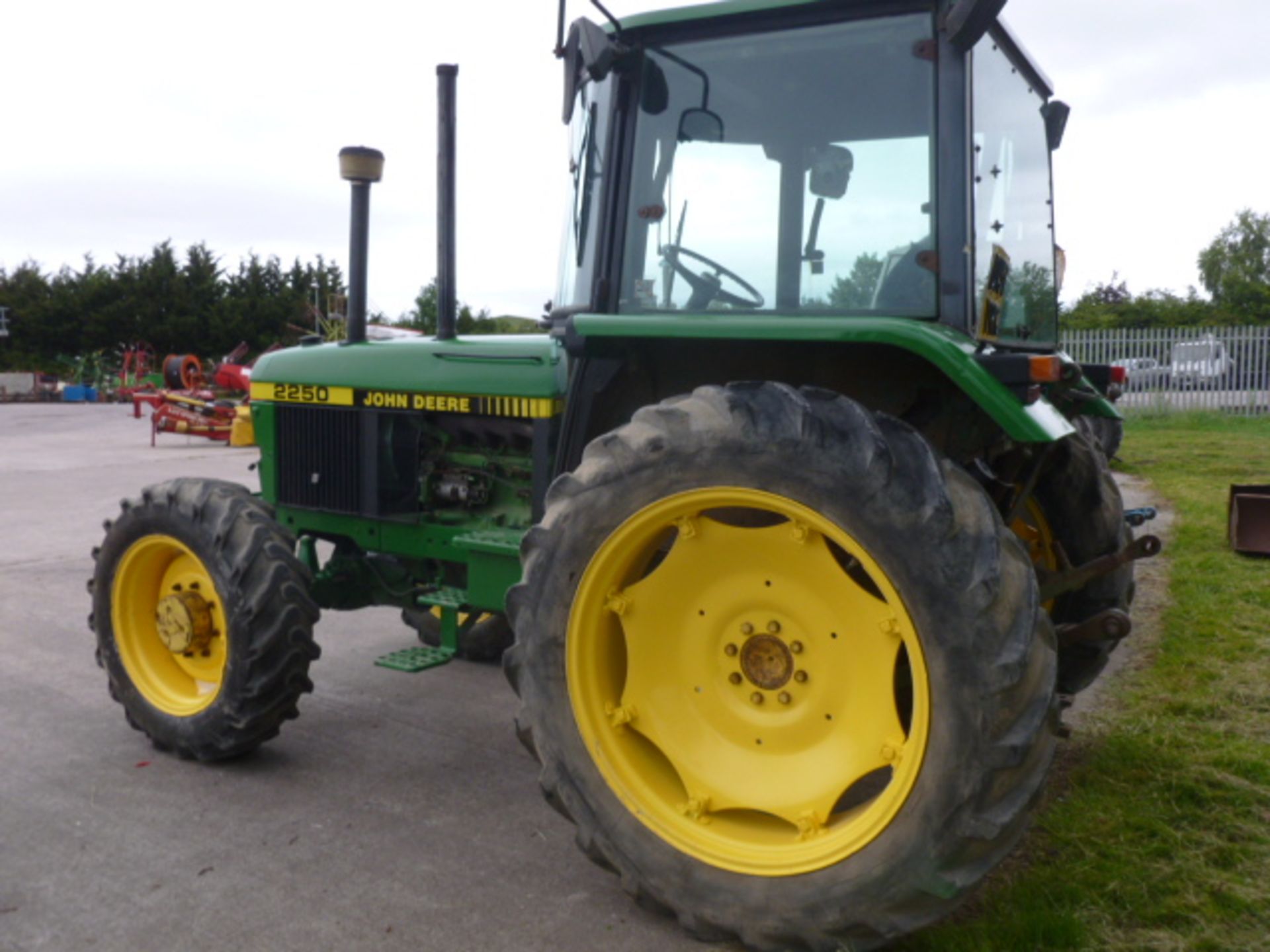 1987 JOHN DEERE 2250 4WD D157 TRC - Image 2 of 2