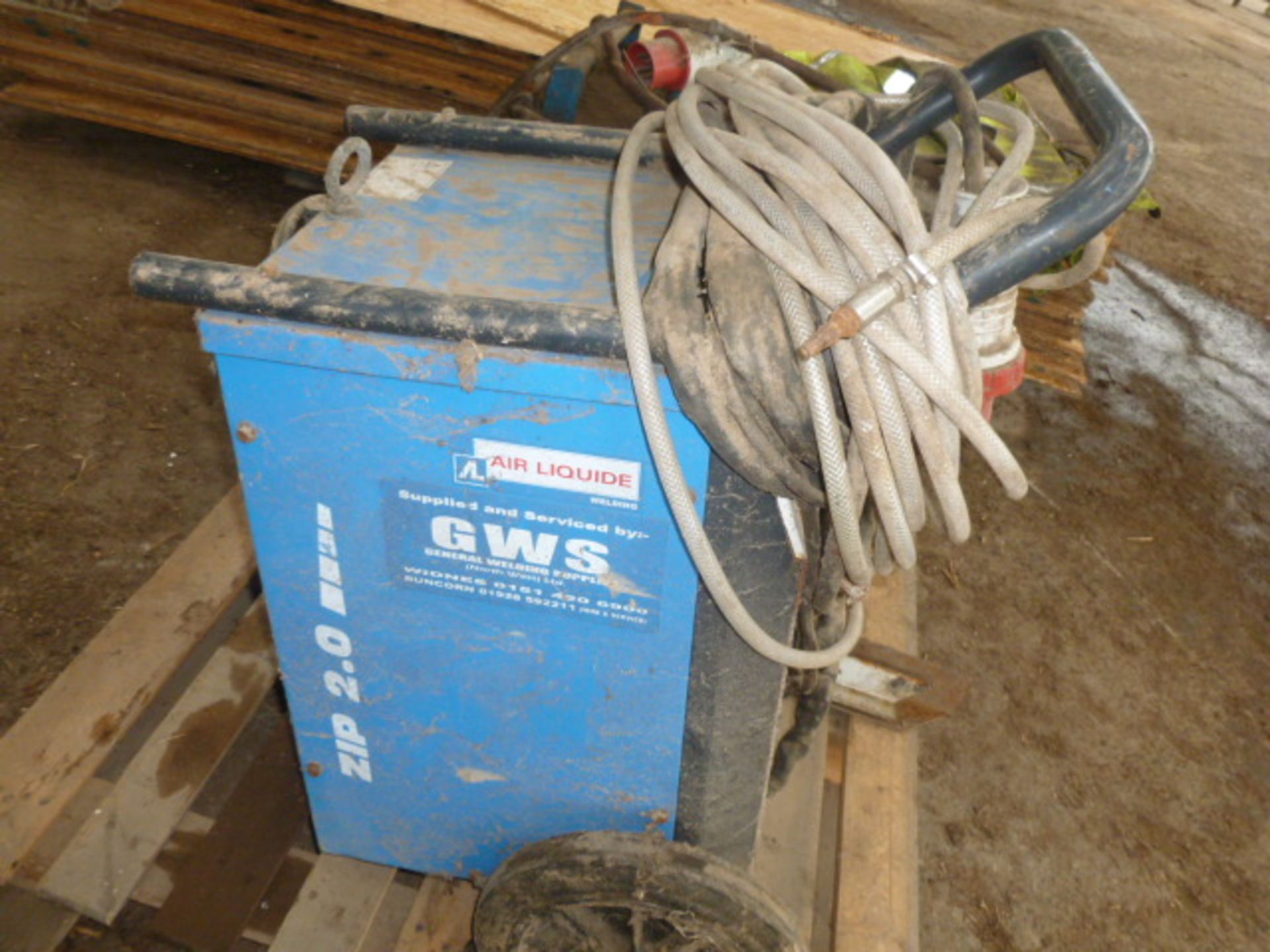 ZIP 2- 0 230 /400 50HZ PLASMA CUTTER - Image 2 of 2