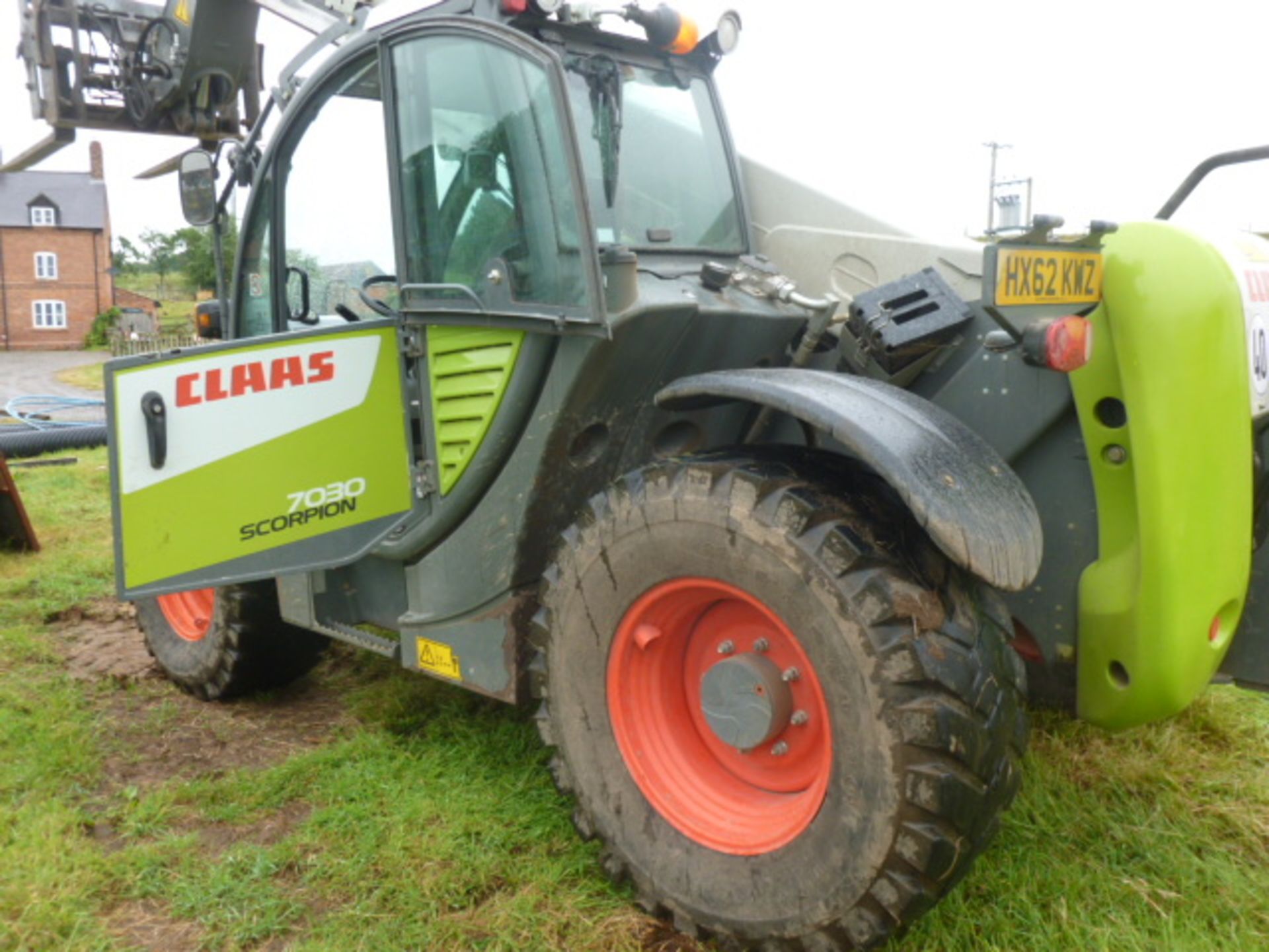 CLAAS LOADER SCORPION 7030 - Image 2 of 5