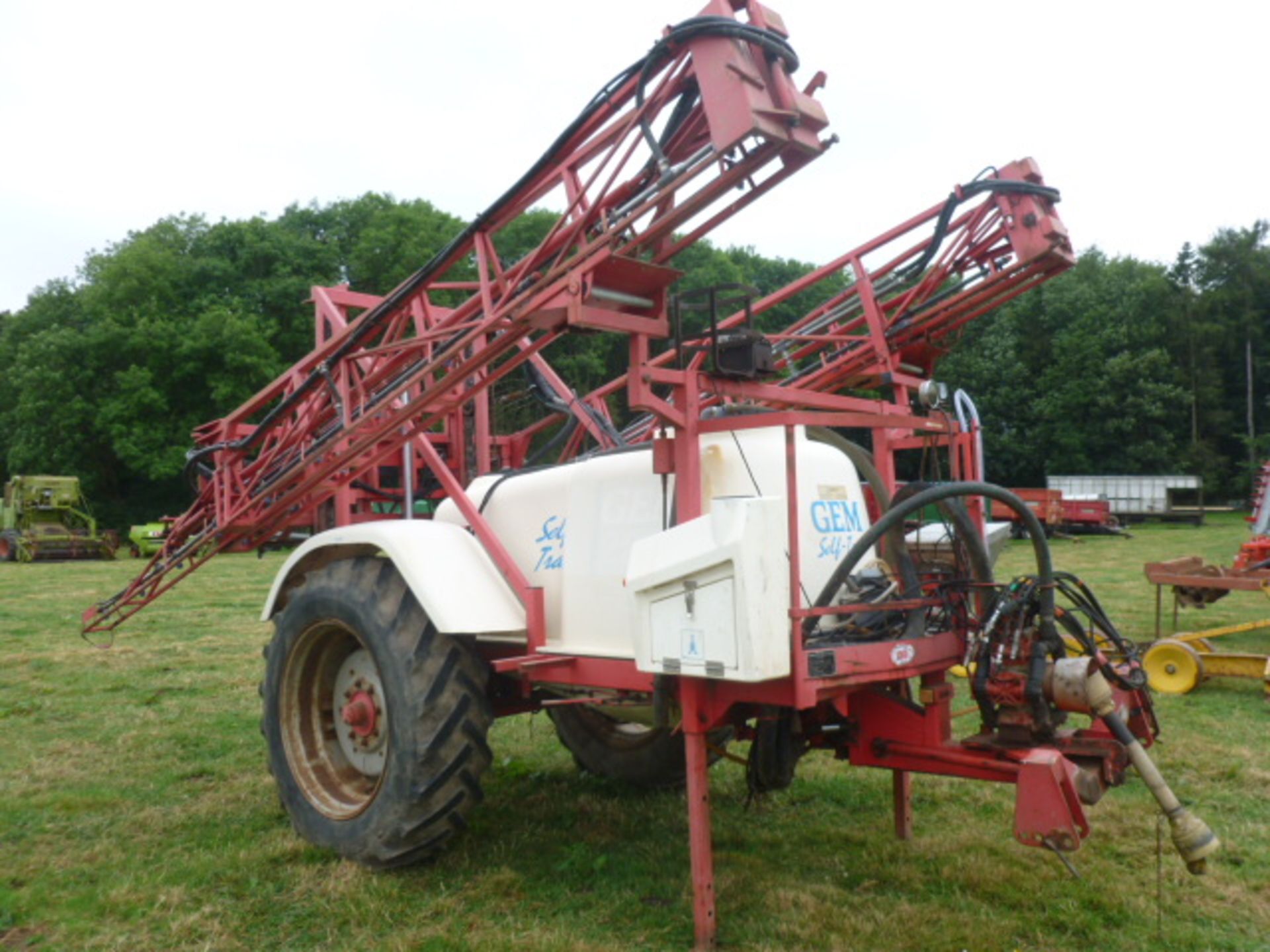 GEM SELF TRAK 2200 21M SPRAYER (2200LITRE) 12 MONTHS TEST (1997) - Image 2 of 8