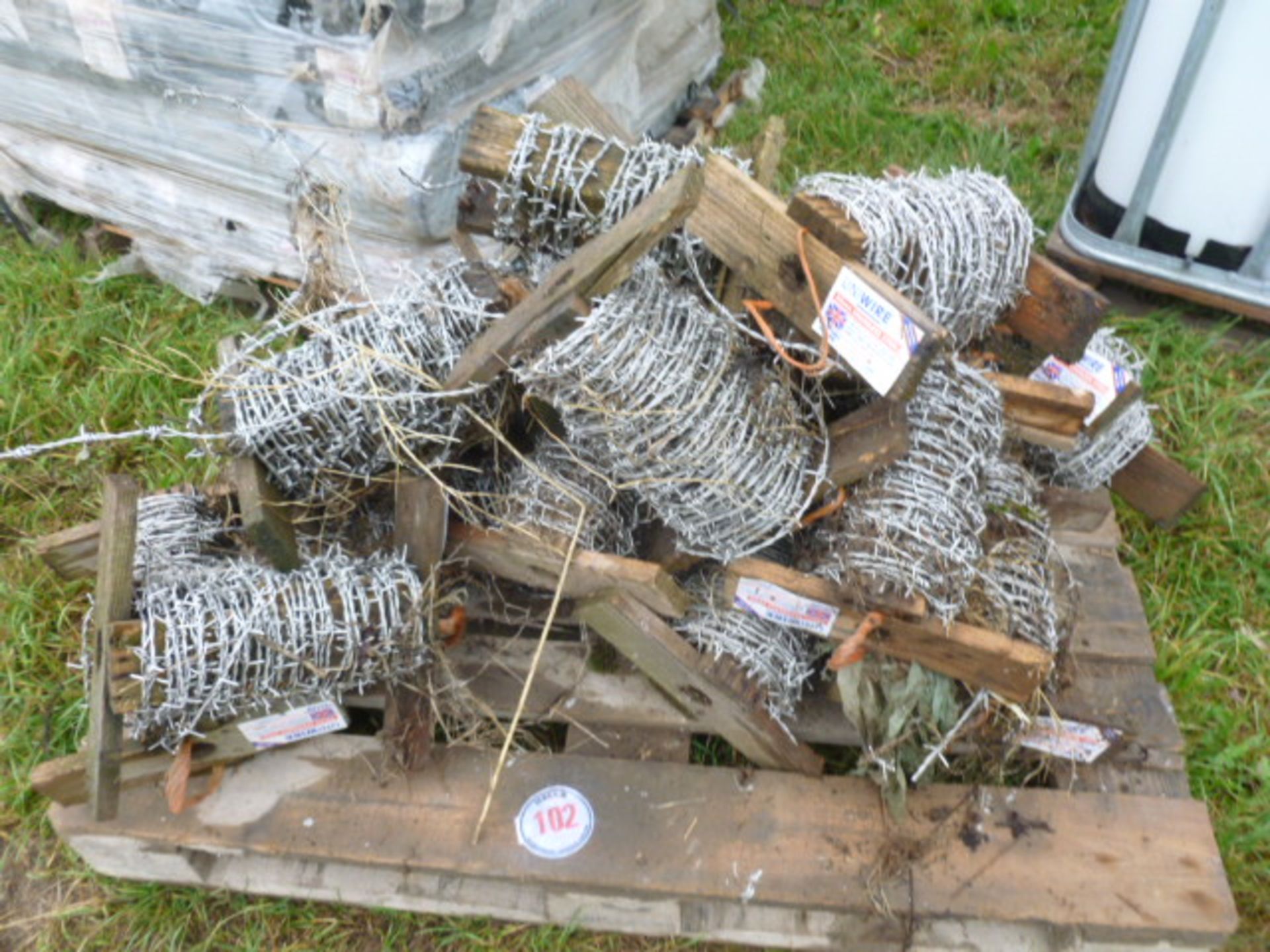 QUANTITY OF BARBED WIRE
