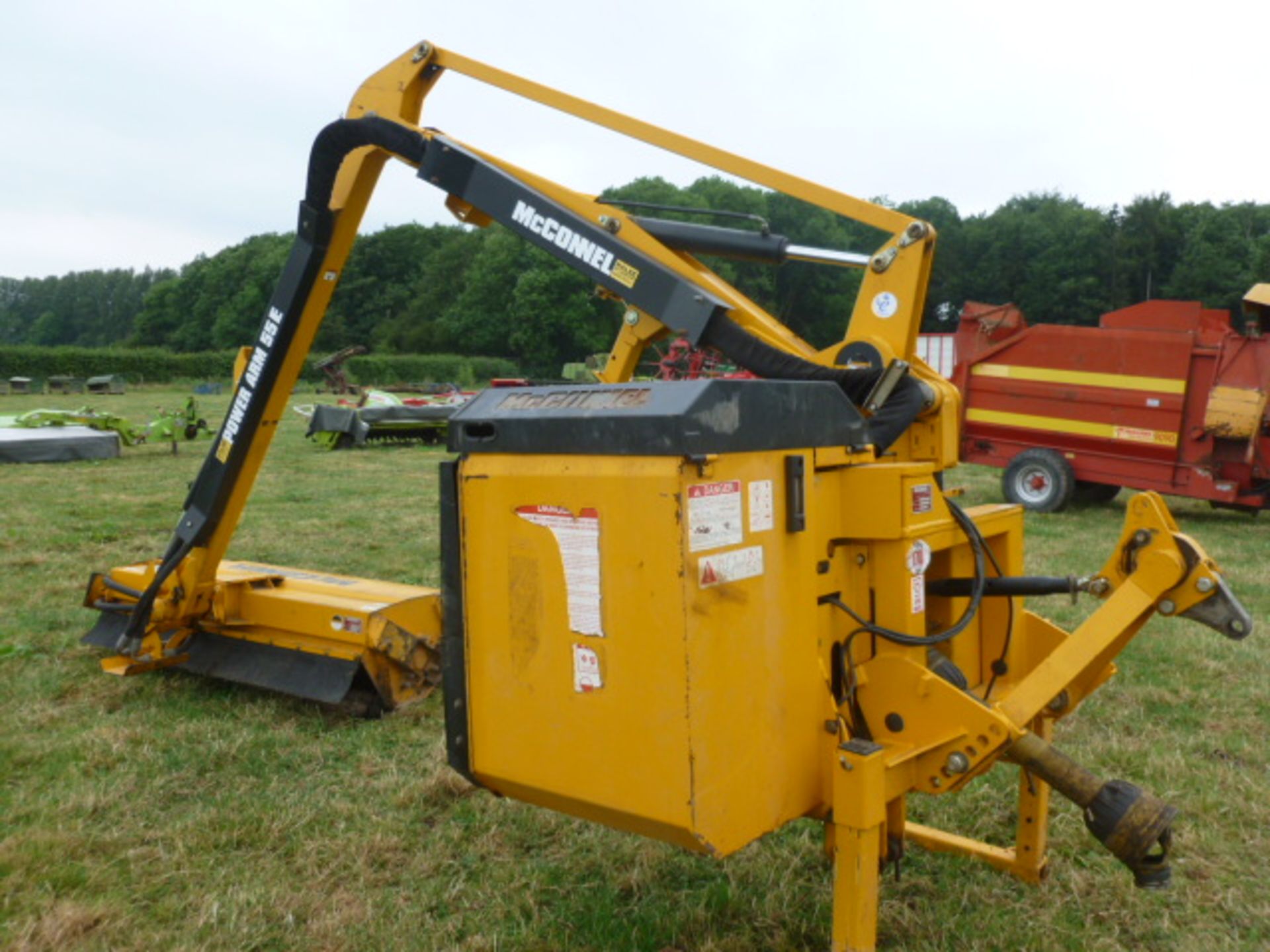 McCONNEL PA 55E HEDGECUTTER WITH 1.6M HEAD