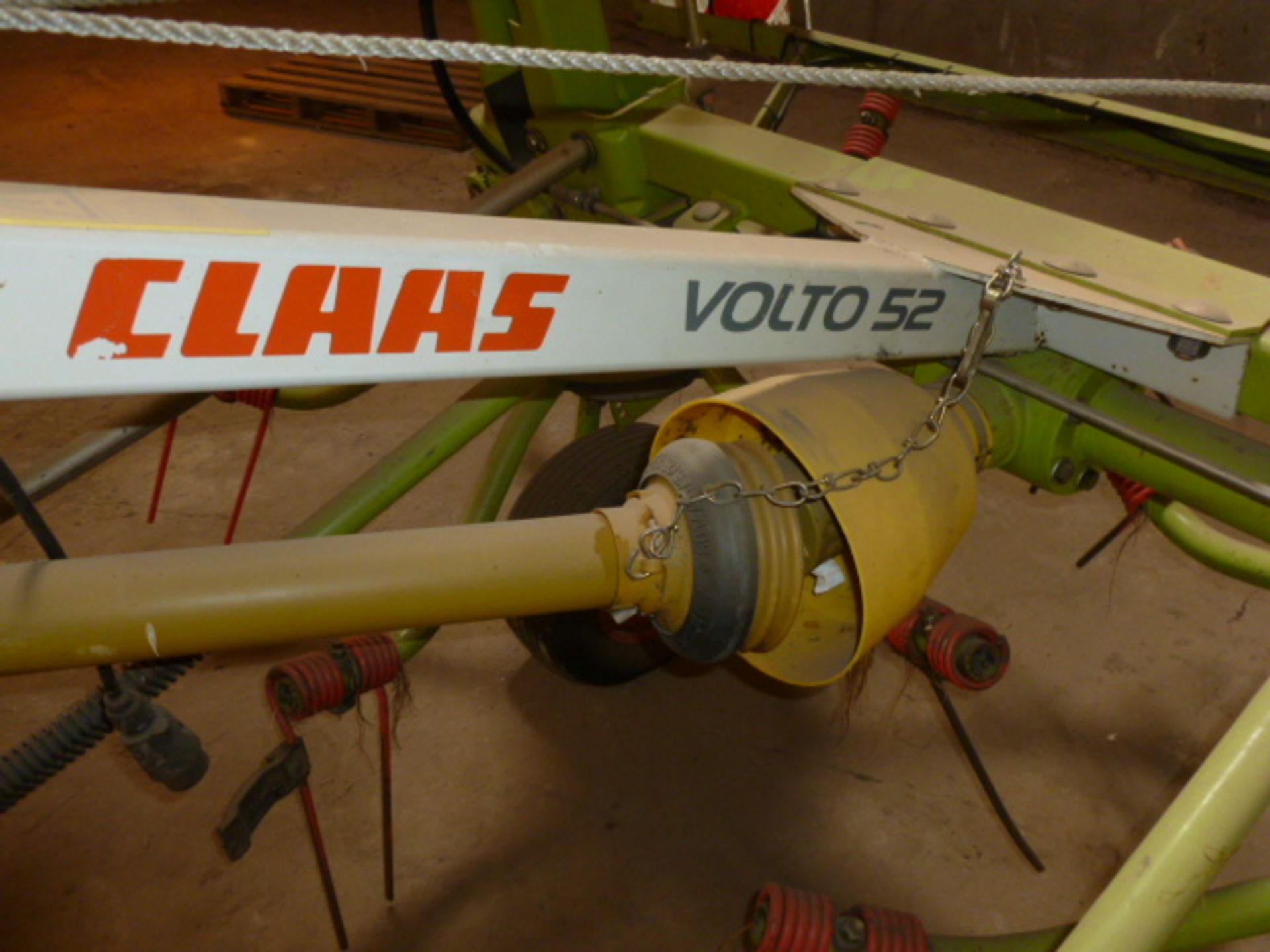 CLAAS VOLTO 52 630 GRASS TEDDER (2010) - Image 4 of 4