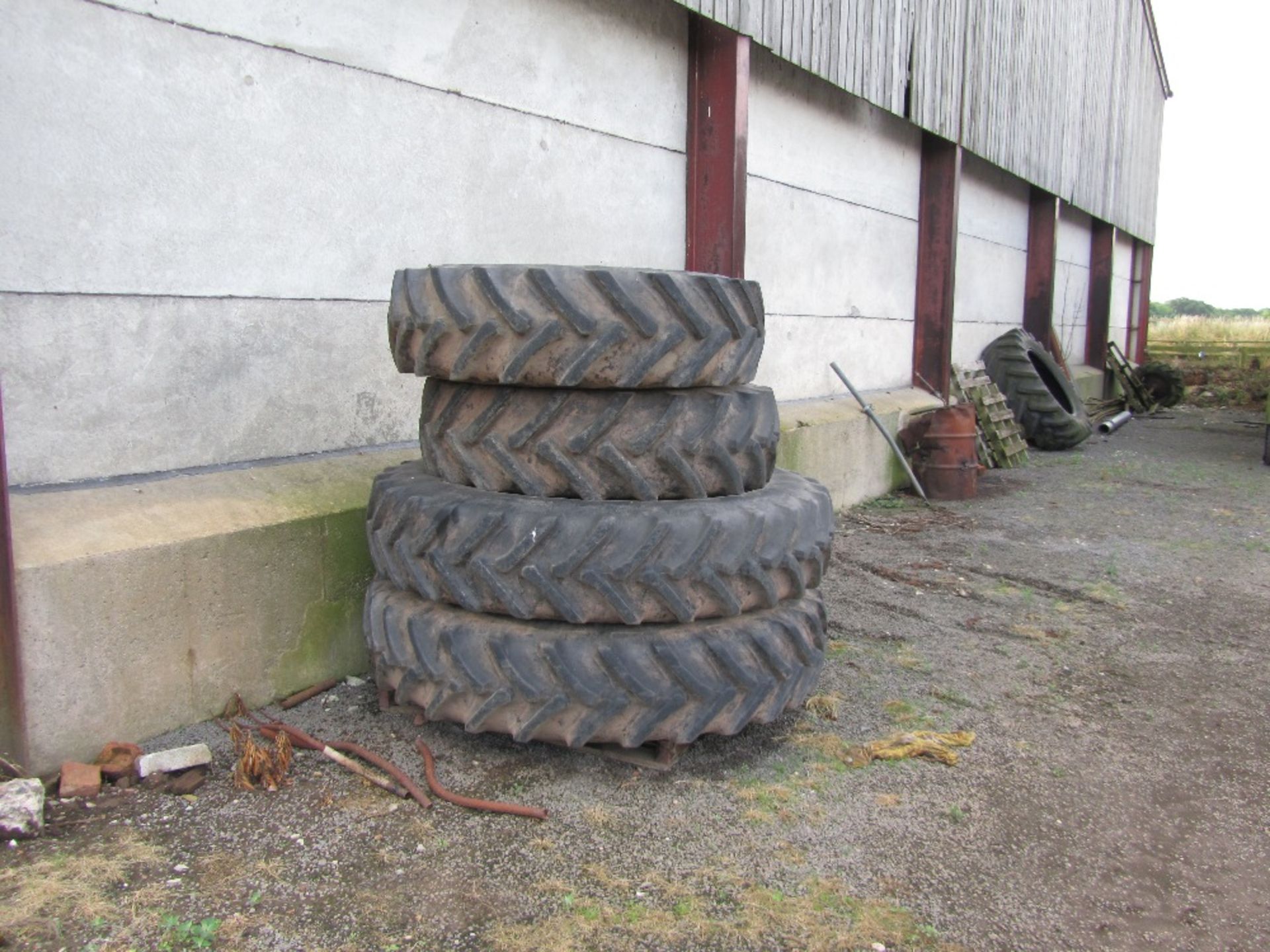 SET ROW CROP WHEELS