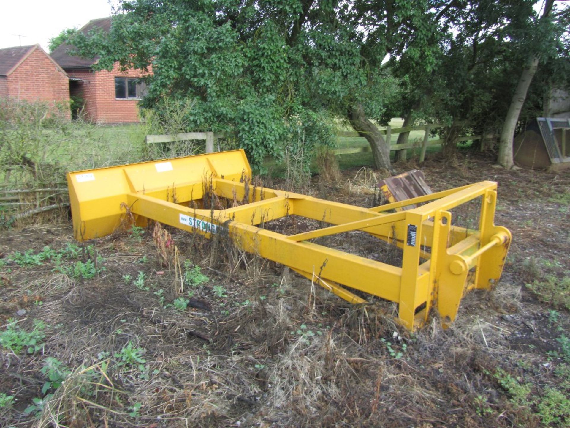 STRONG GRAIN PUSHER (2010)