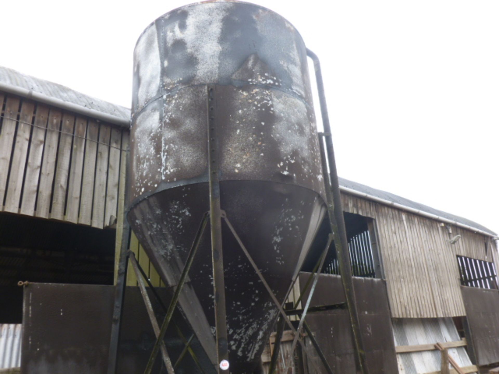 GRAIN BIN