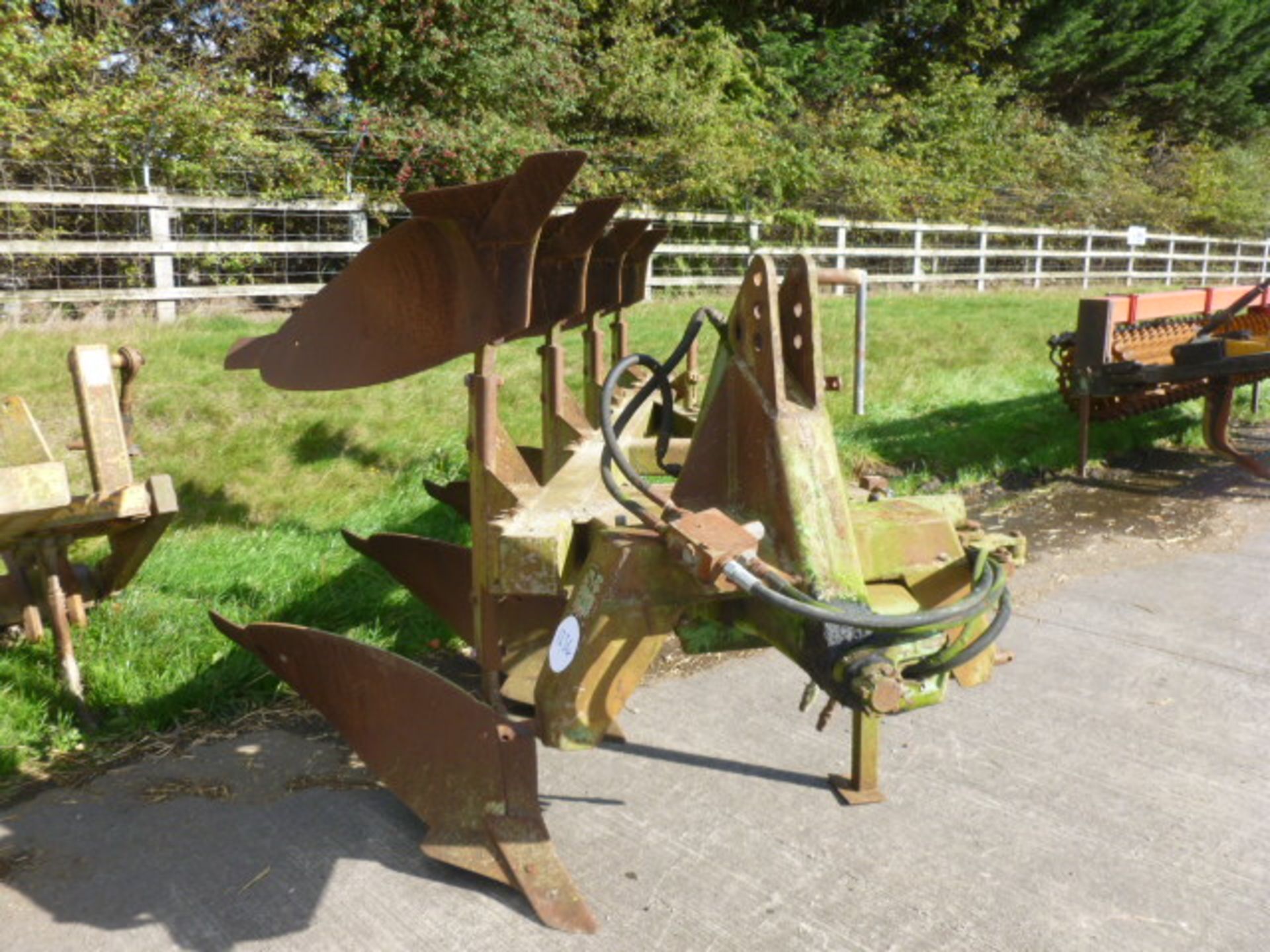 DOWDESWELL DP8 5 FURROW REVERSIBLE PLOUGH