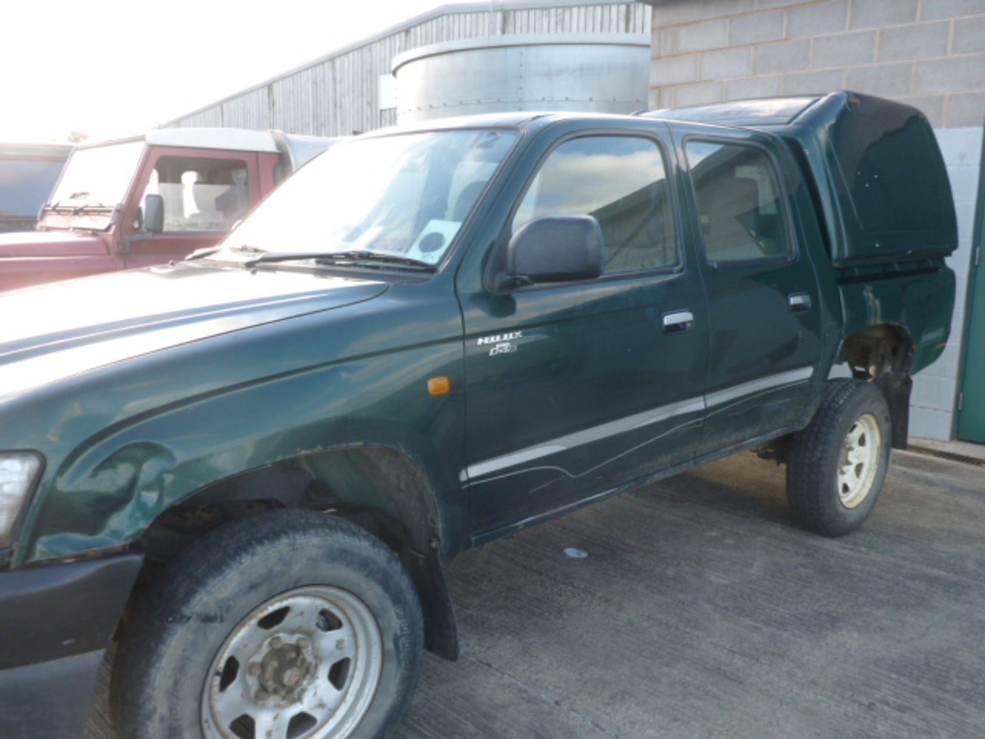 TOYOTA HILUX 4X4 D4D DOUBLE CAB PICKUP DL03GOH 151,000MILES - Image 3 of 3