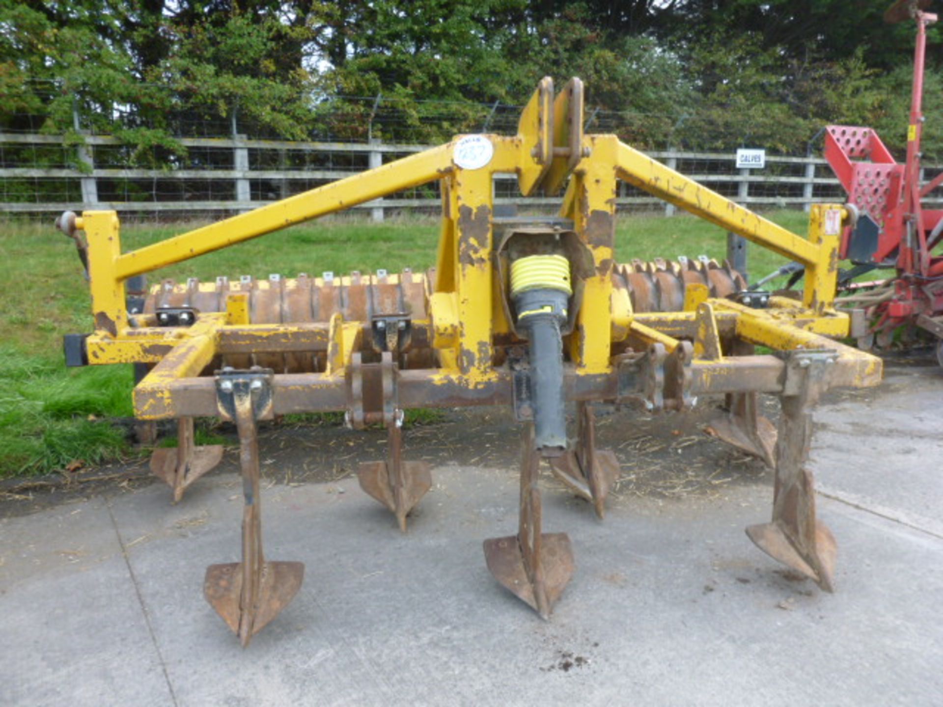 MCCONNEL 7 LEG SHAKAERATOR C/W PACKER ROLLER