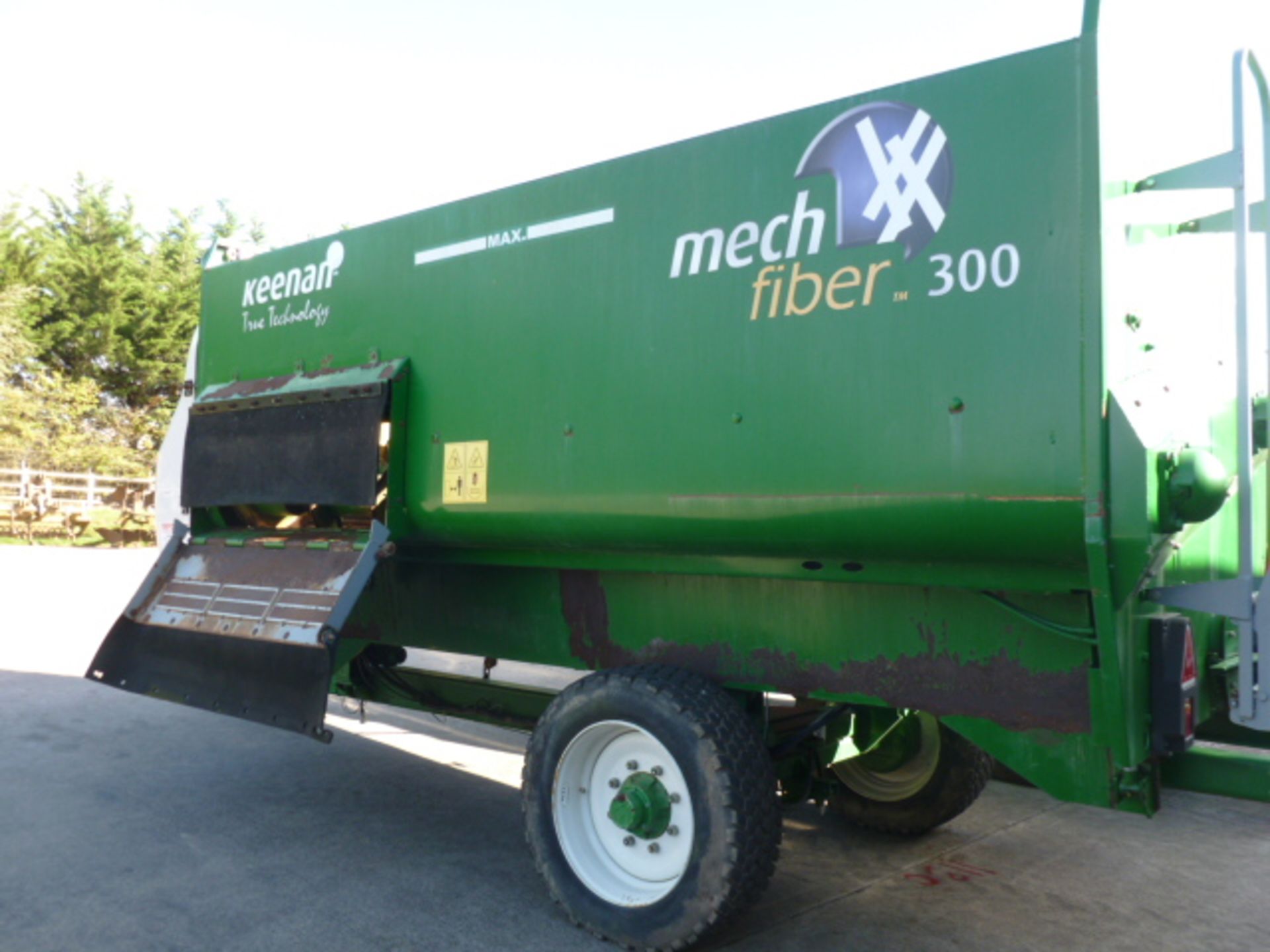 KEENAN MECH FIBRE 300 FEEDER WAGON 5YO - Image 3 of 4