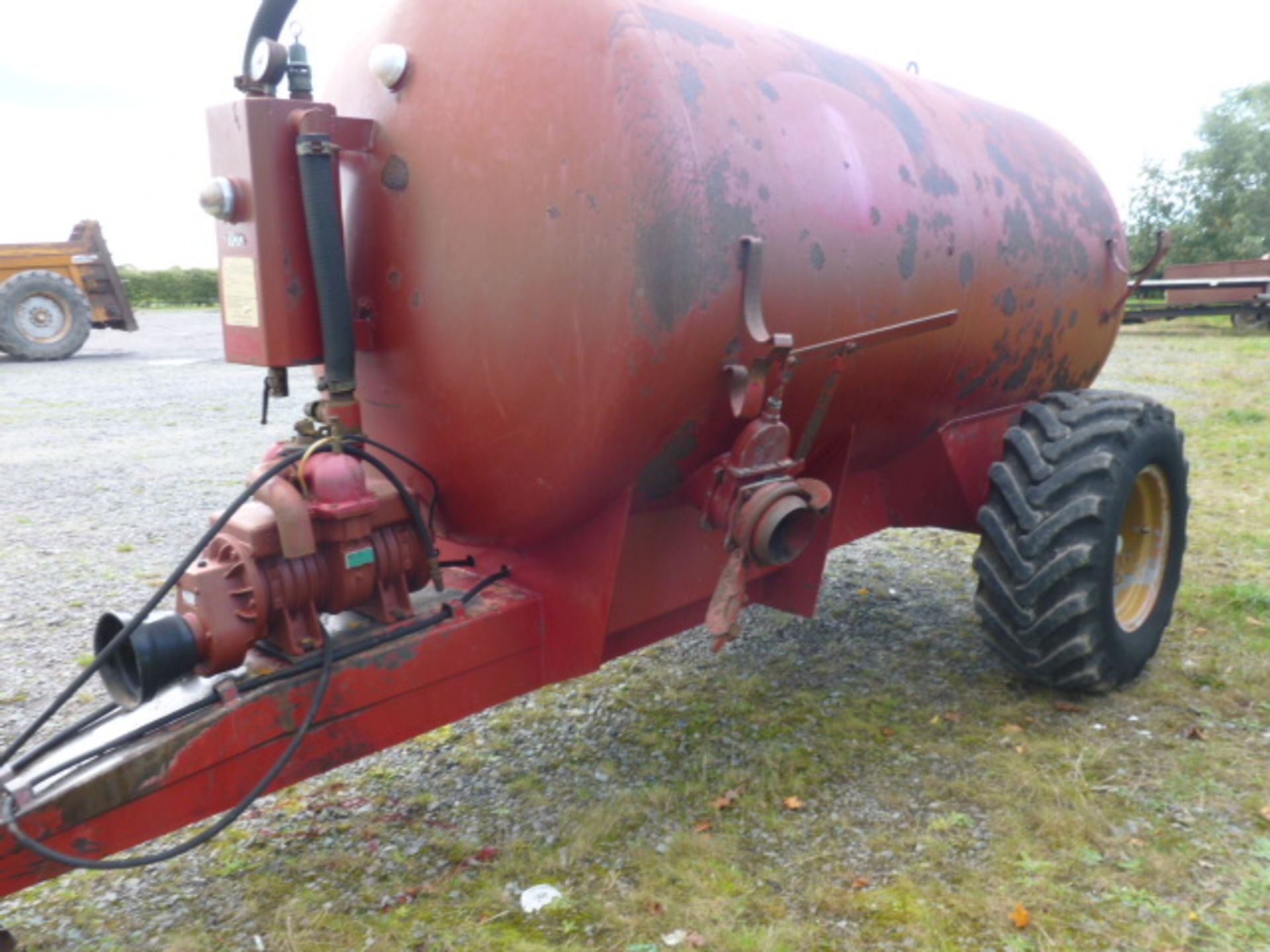 MARSHALL 1100 GALLON SLURRY TANKER - Image 3 of 3