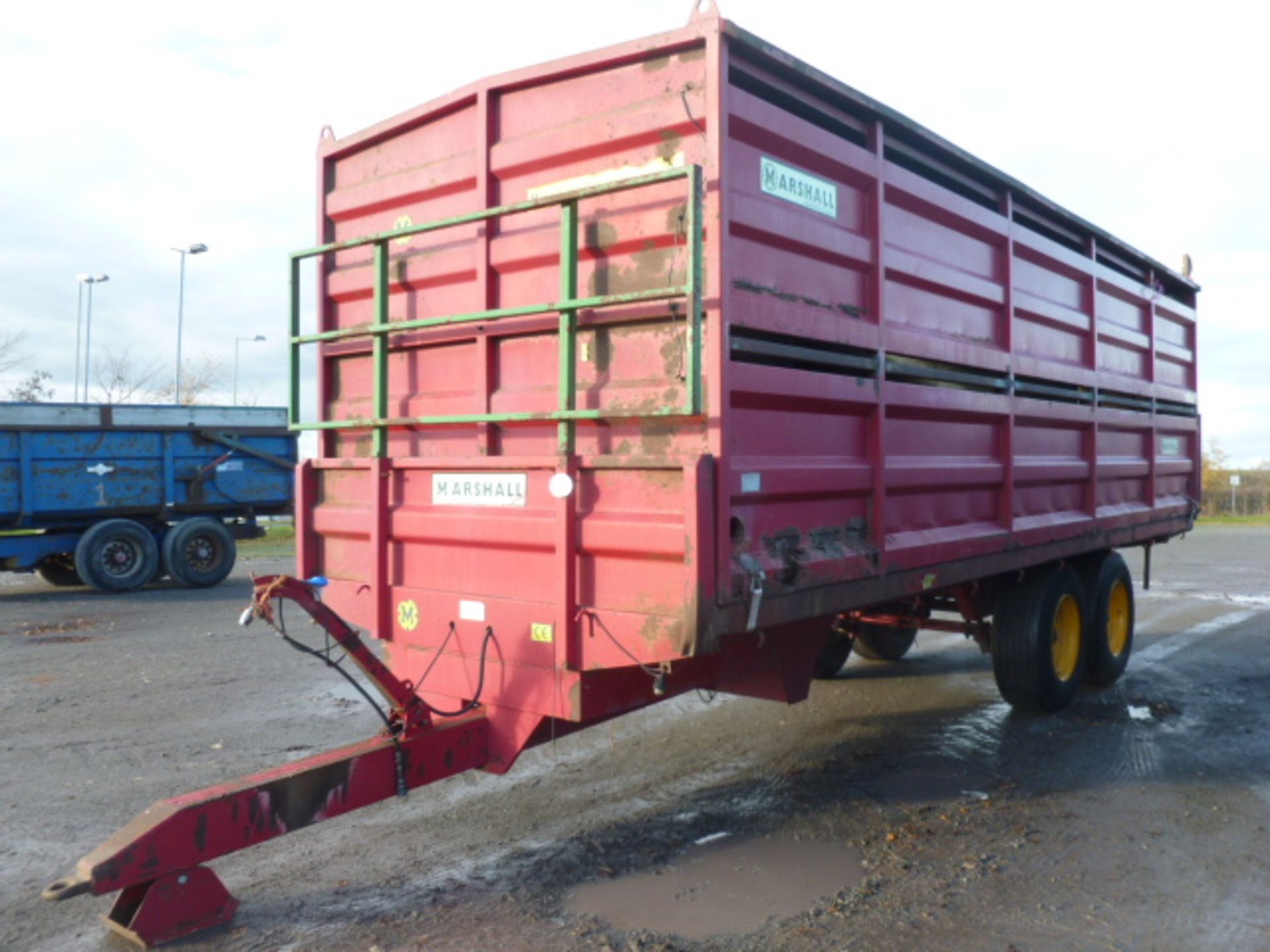 MARSHALL  25FT BC12 TRAILER WITH CATTLE BOX