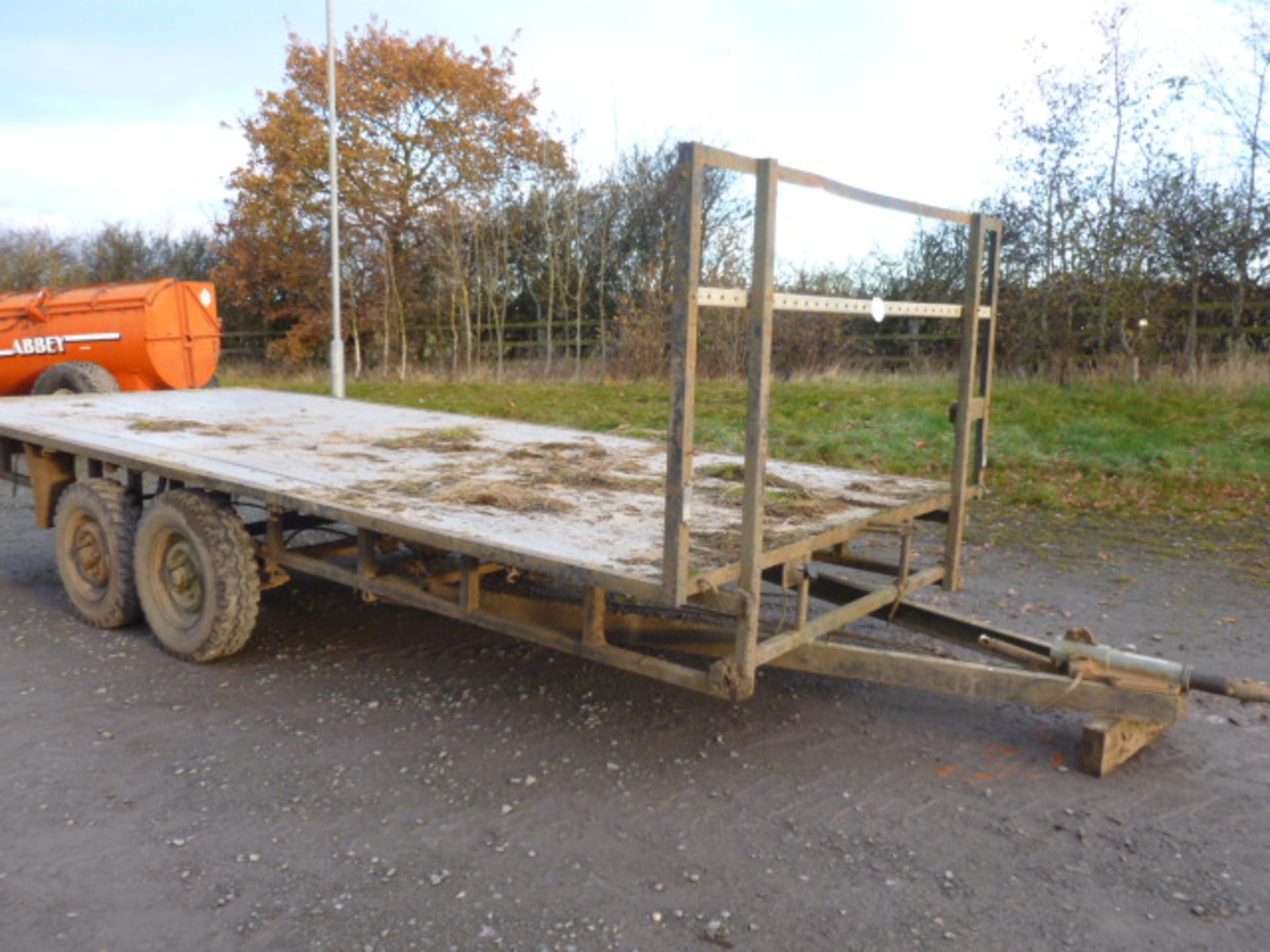 18FT TWIN AXLE BALE TRAILER - Image 2 of 2