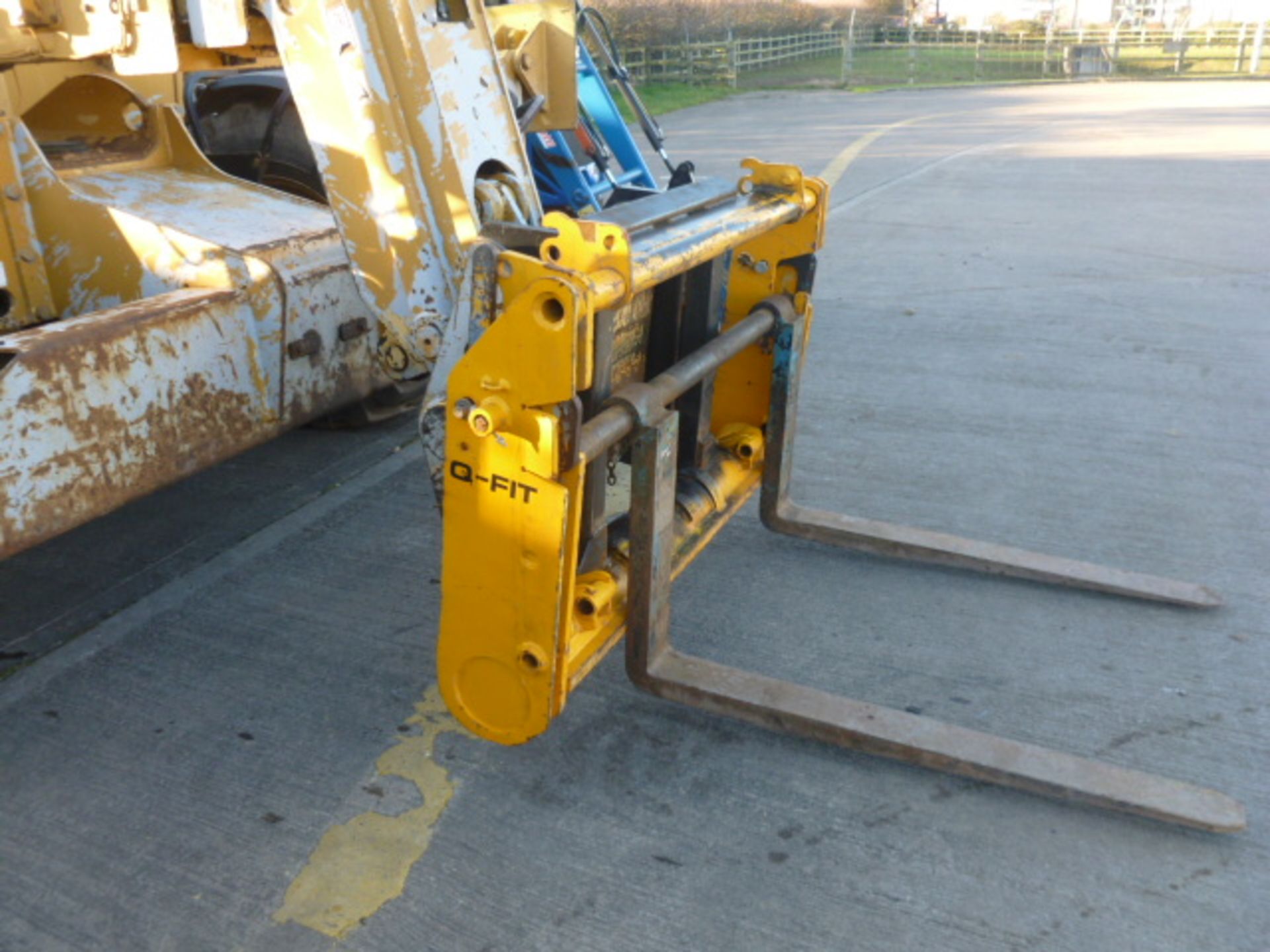 CAT TH 63 TELEHANDLER - Image 3 of 4