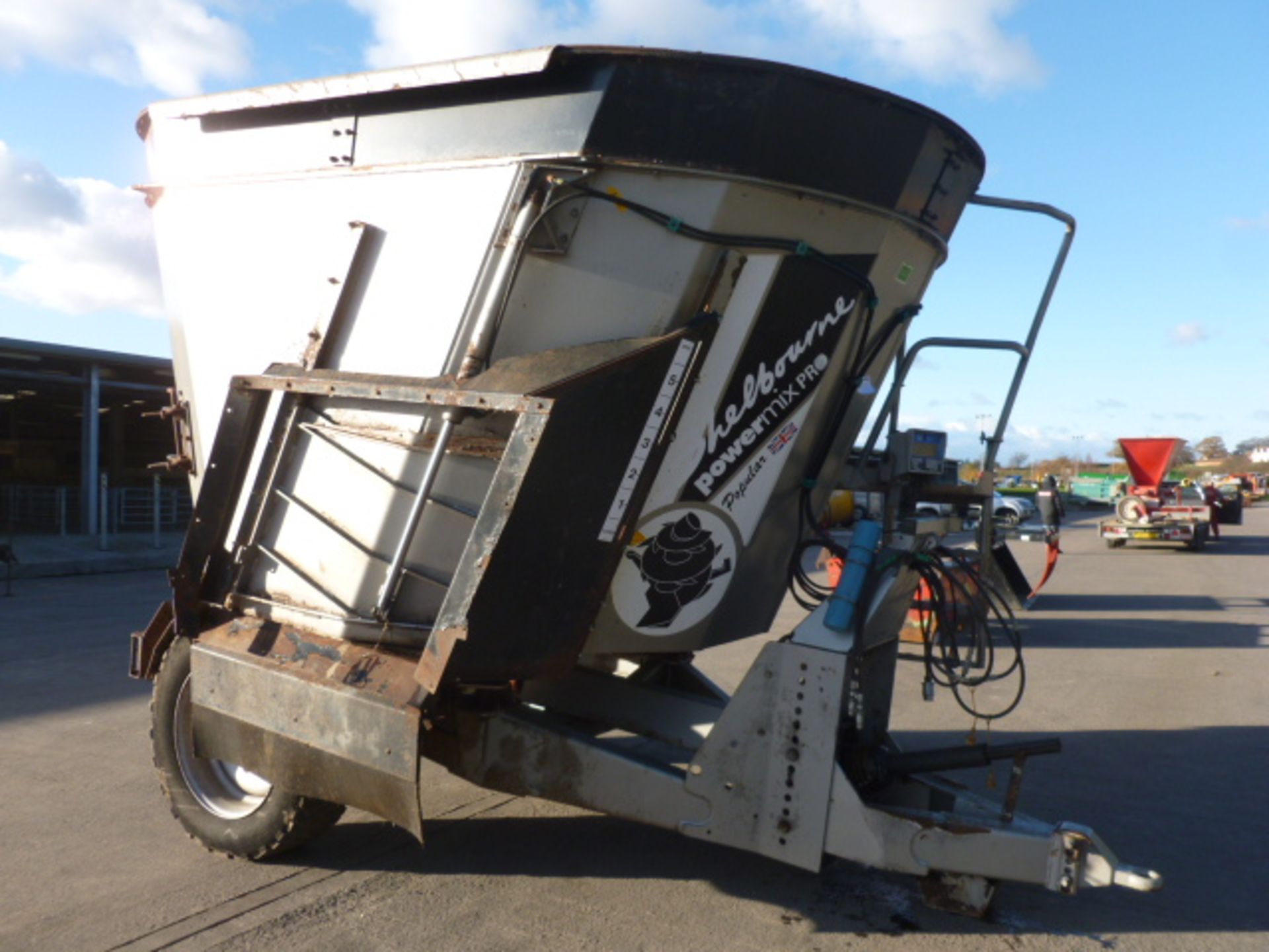 SHELBOURNE REYNOLDS FEEDER WAGON