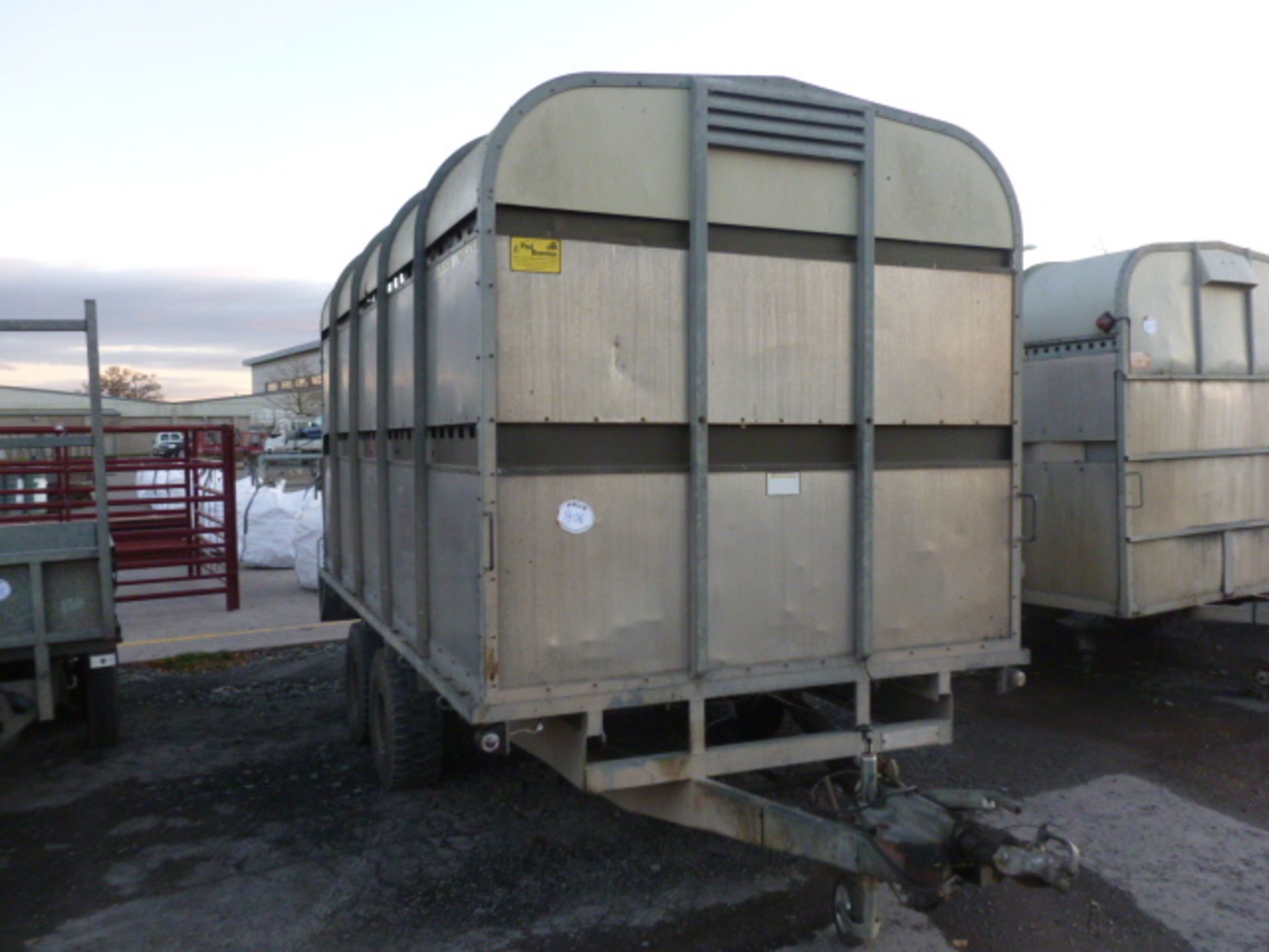 BATESON 12FT CATTLE TRAILER