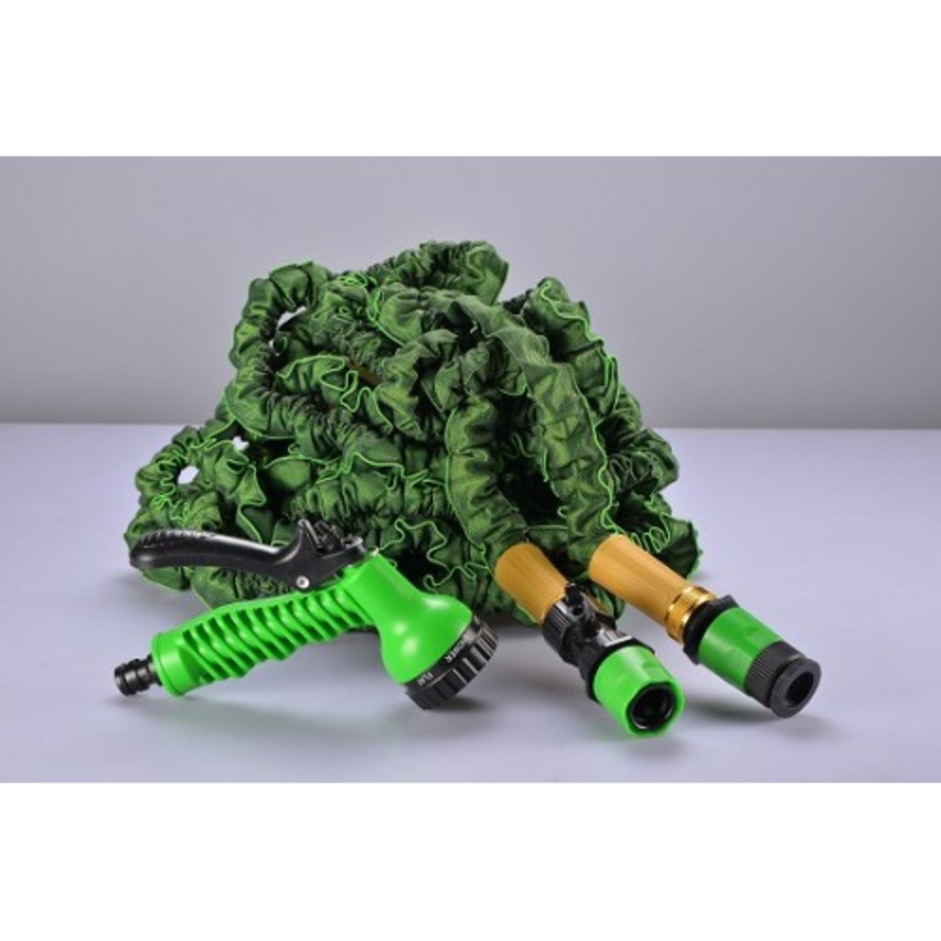 V Brand New 75 Foot Green Stretchy Hose With 7 In 1 Spray Nozzle ISP £19.99 (Qudos Direct)