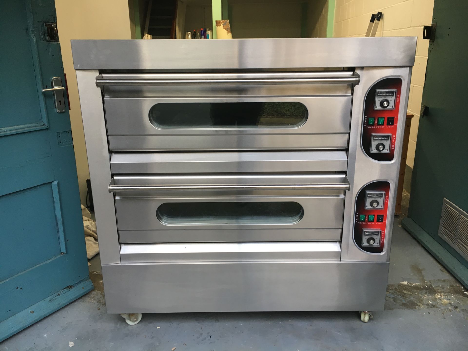 Stainless Steel Two Tier 14KW 380V Electric Pizza Oven - Model EB-J4D-1 - Dimensions 1210x810x1280mm