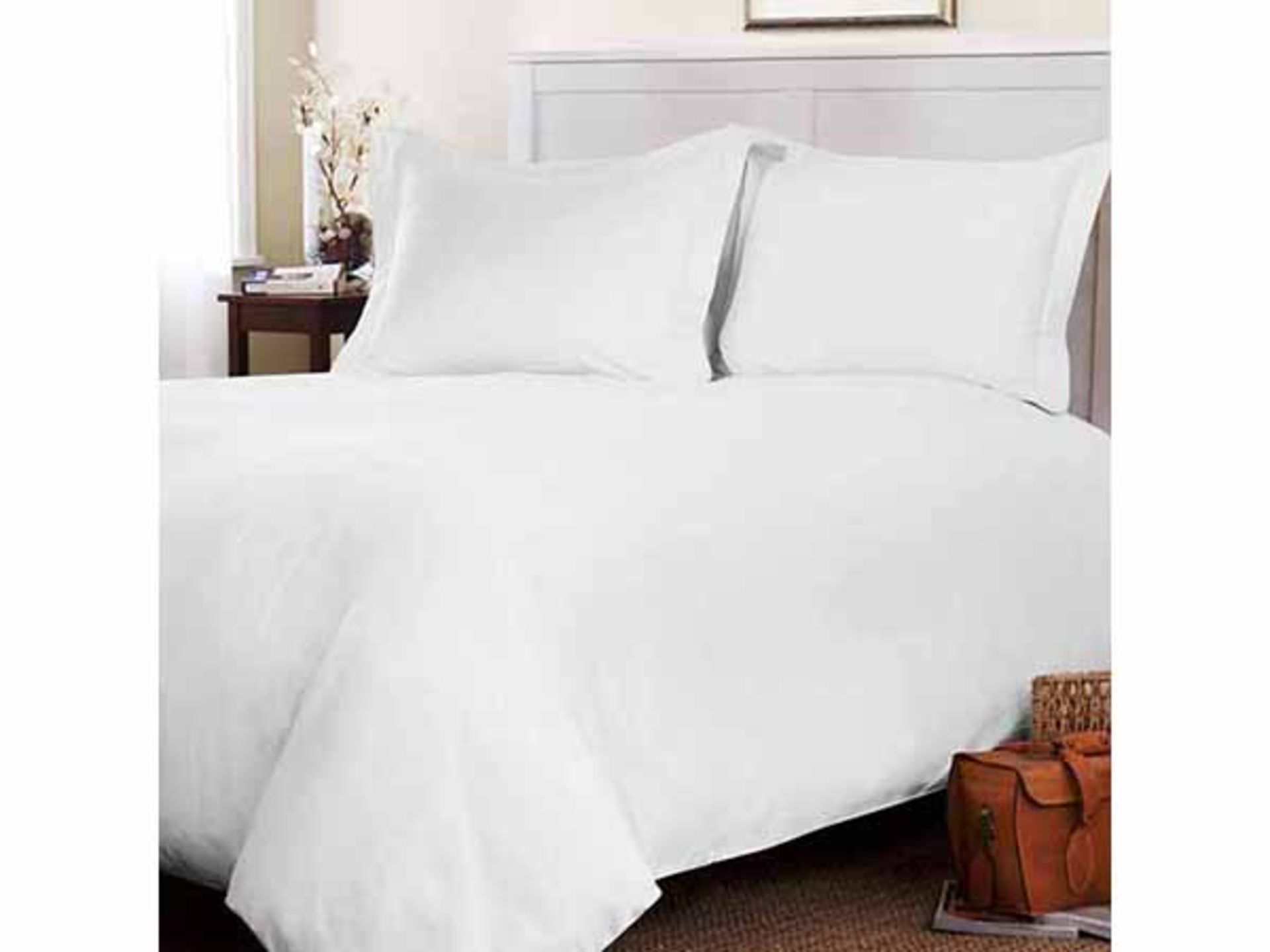 V *TRADE QTY* Brand New Luxury King Size Plain Dye Fitted Sheet White X 5 YOUR BID PRICE TO BE