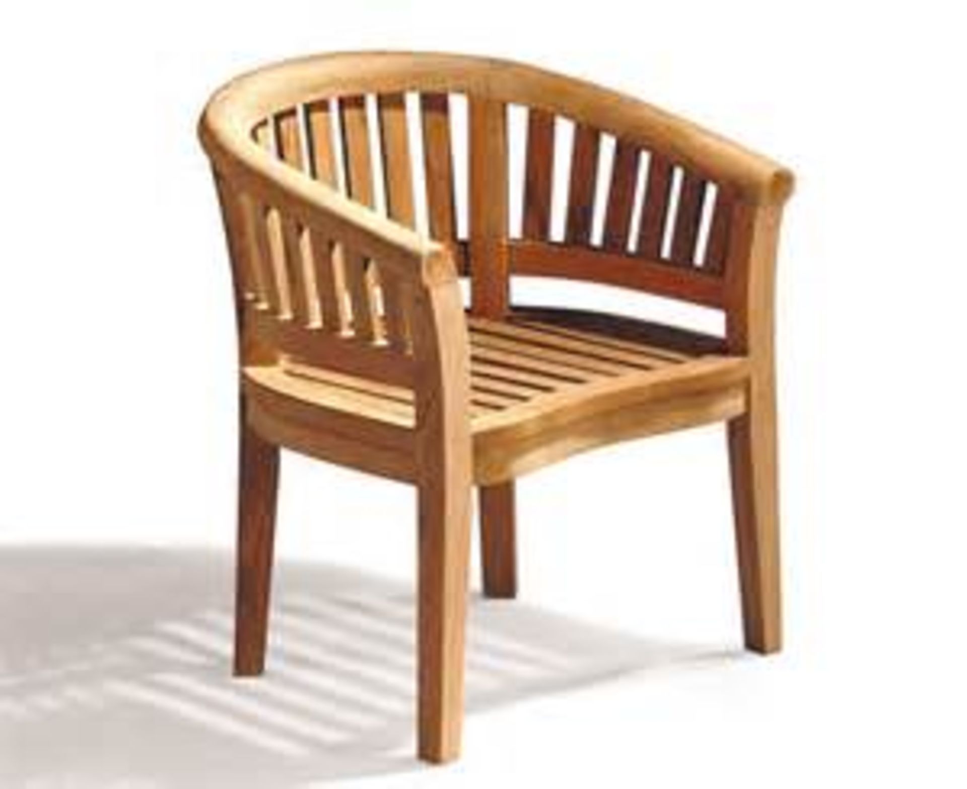V Brand New TEAK Crescent Lounge Chair (ISP £295 Chic Teak ) DIMENSIONS 88 x 65 x 86 NOTE: Item