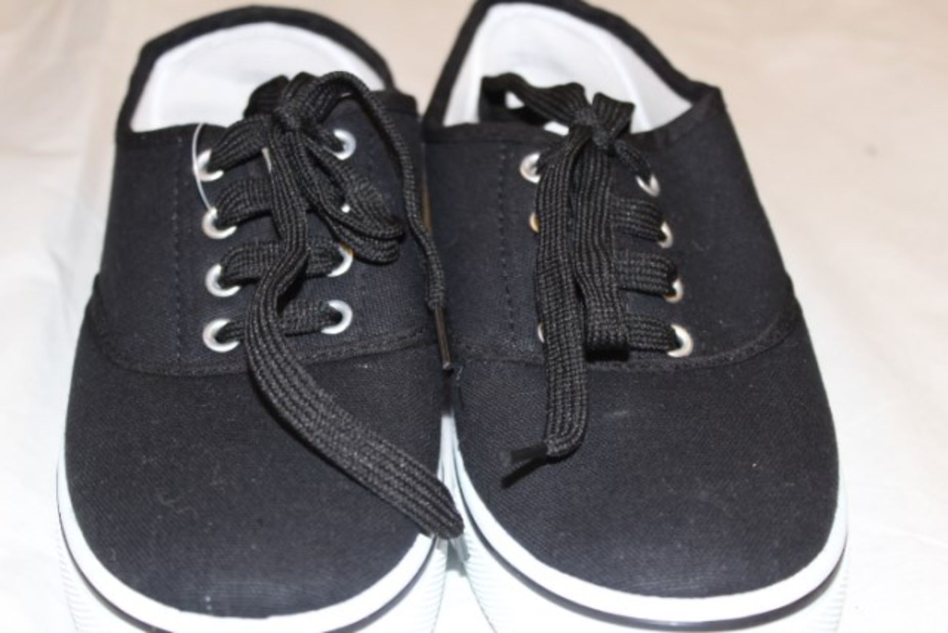 V *TRADE QTY* Brand New A Lot Of Eighteen Pairs Childs Black Deck Shoes Size 13 X 3 YOUR BID PRICE