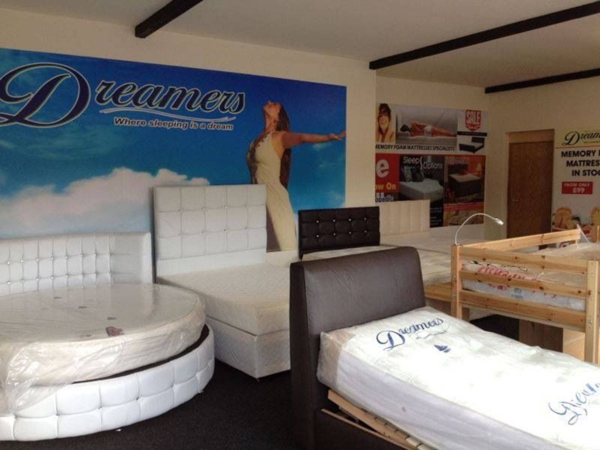 V Brand New Single Size Orthopedic Memory Foam Mattress / Dreamers Orthopaedic Memory Foam Single - Image 5 of 5