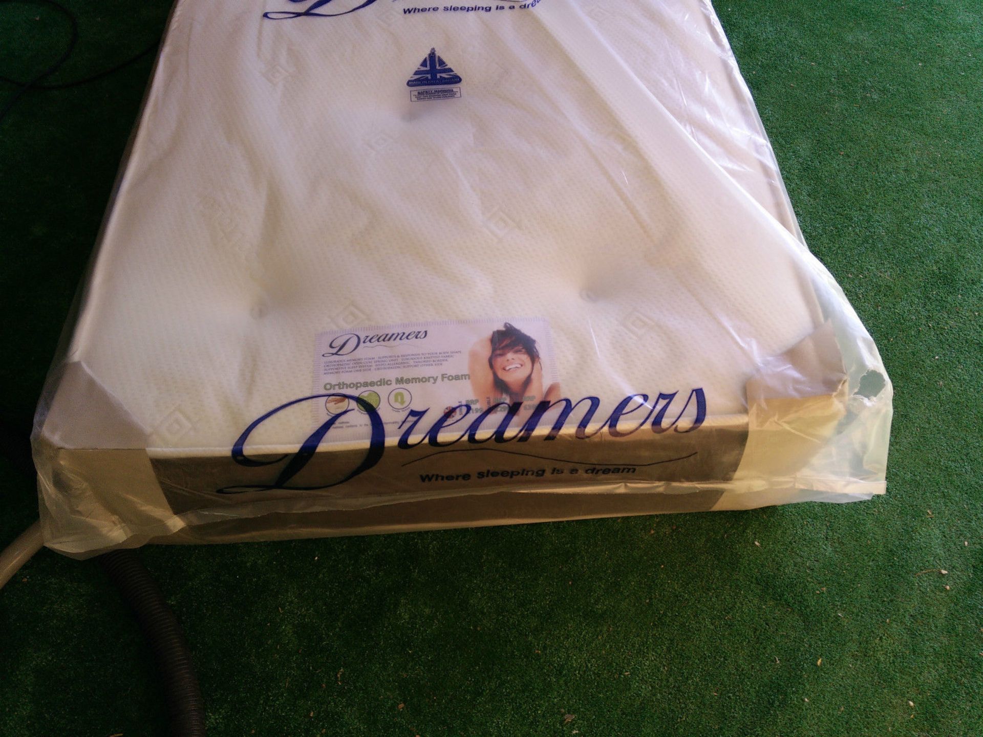 V Brand New Double Size Orthopedic Memory Mattress / Dreamers - Orthopaedic Memory Foam Double Bed / - Image 2 of 5