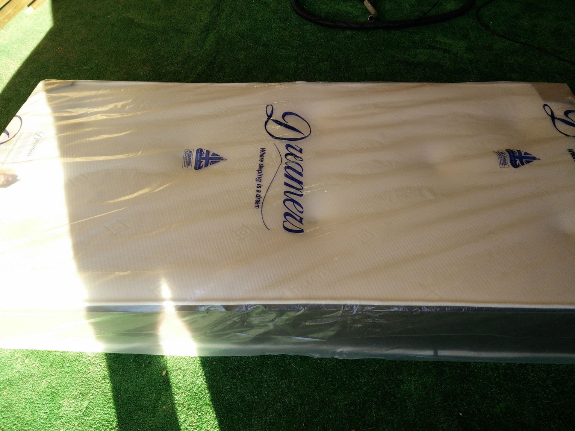 V Brand New Double Size Orthopedic Memory Mattress / Dreamers - Orthopaedic Memory Foam Double Bed / - Image 4 of 5