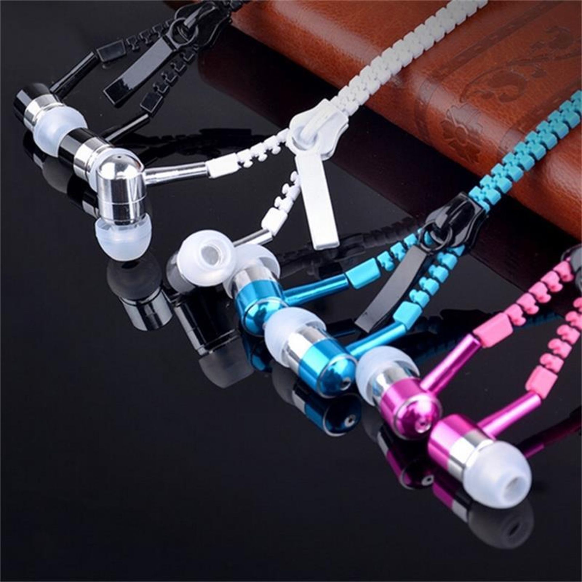Brand New Zip Up Earphones With Non Tangle Wire - 3.5mm Universal Jack - Microphone For Handsfree -
