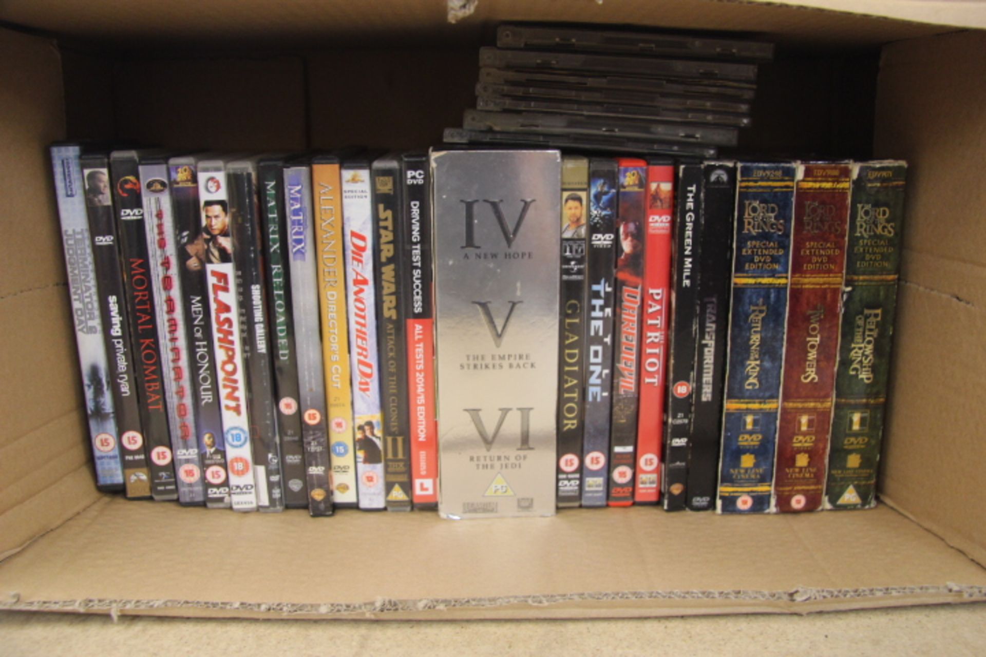 Grade U Box Containing DVDs Including The Lord Of The Rings Triology - The Green Mile - The Star