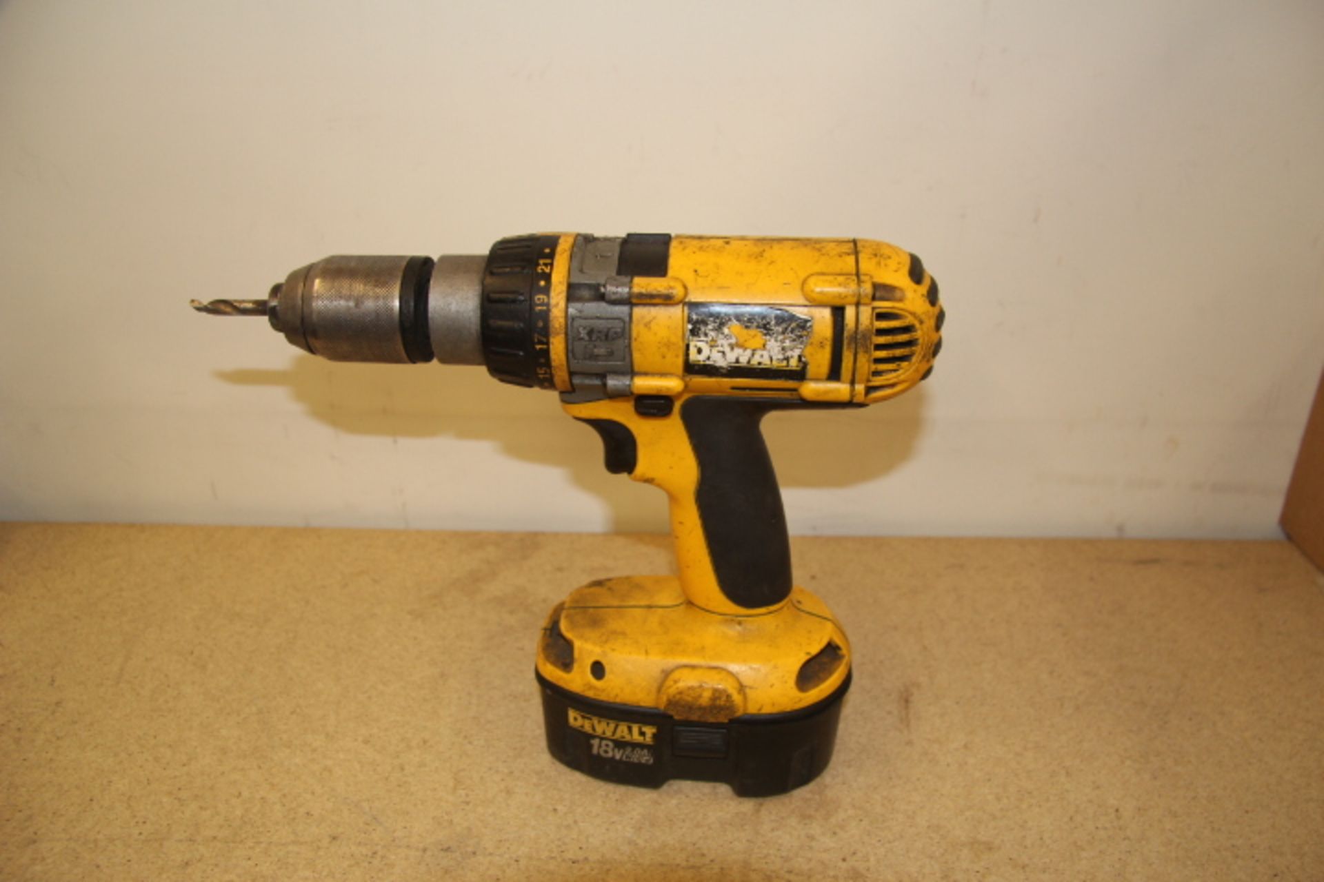 Grade U Dewalt 18V Cordless Drill