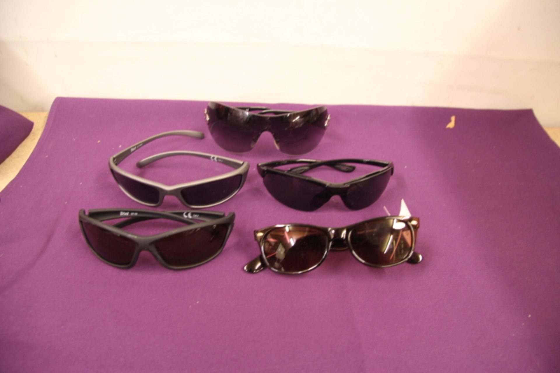 Grade U A Lot Of Five Pairs Various Sunglasses