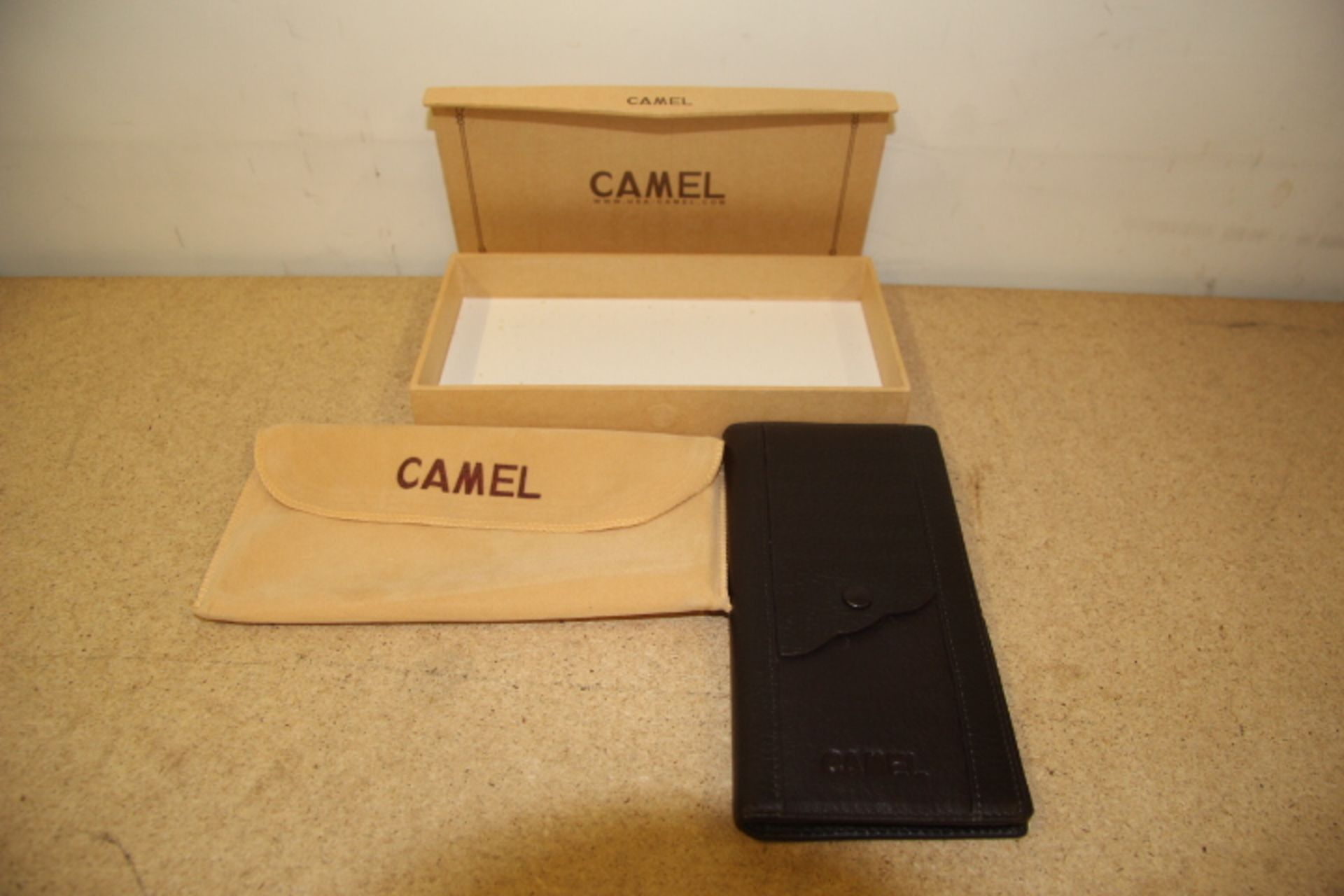 Grade U Brown Camel Wallet/Purse In Presentation Box