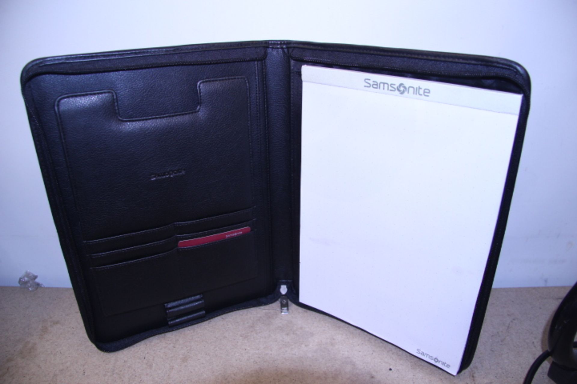 V Brand New Samsonite Black Canvas & Leather Executive Folder With-Pen Pocket-Inside Pocket-Card