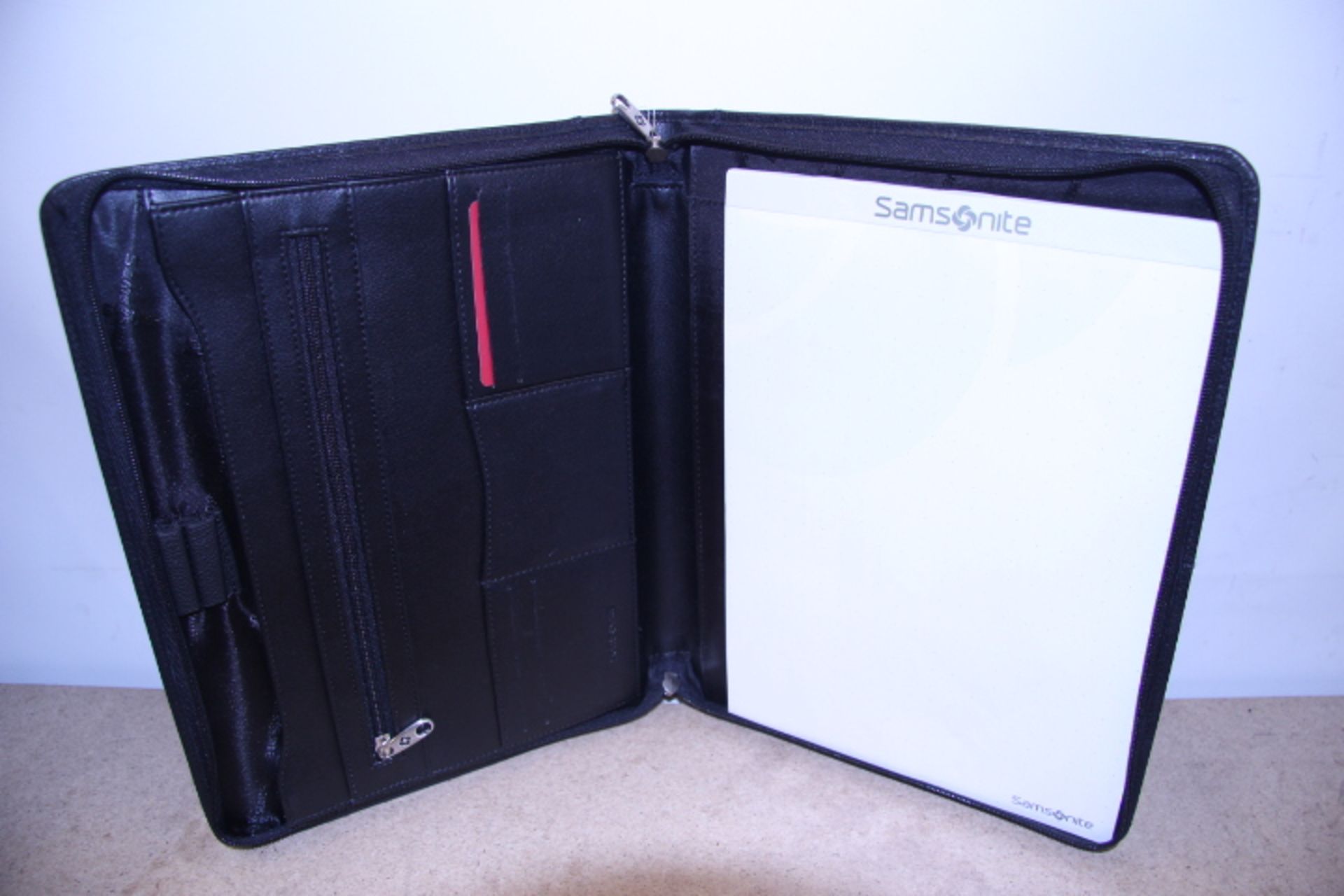 V Brand New Samsonite Black Leather Executive Folder With Card Pockets-Pen Pockets-Inside Zipped