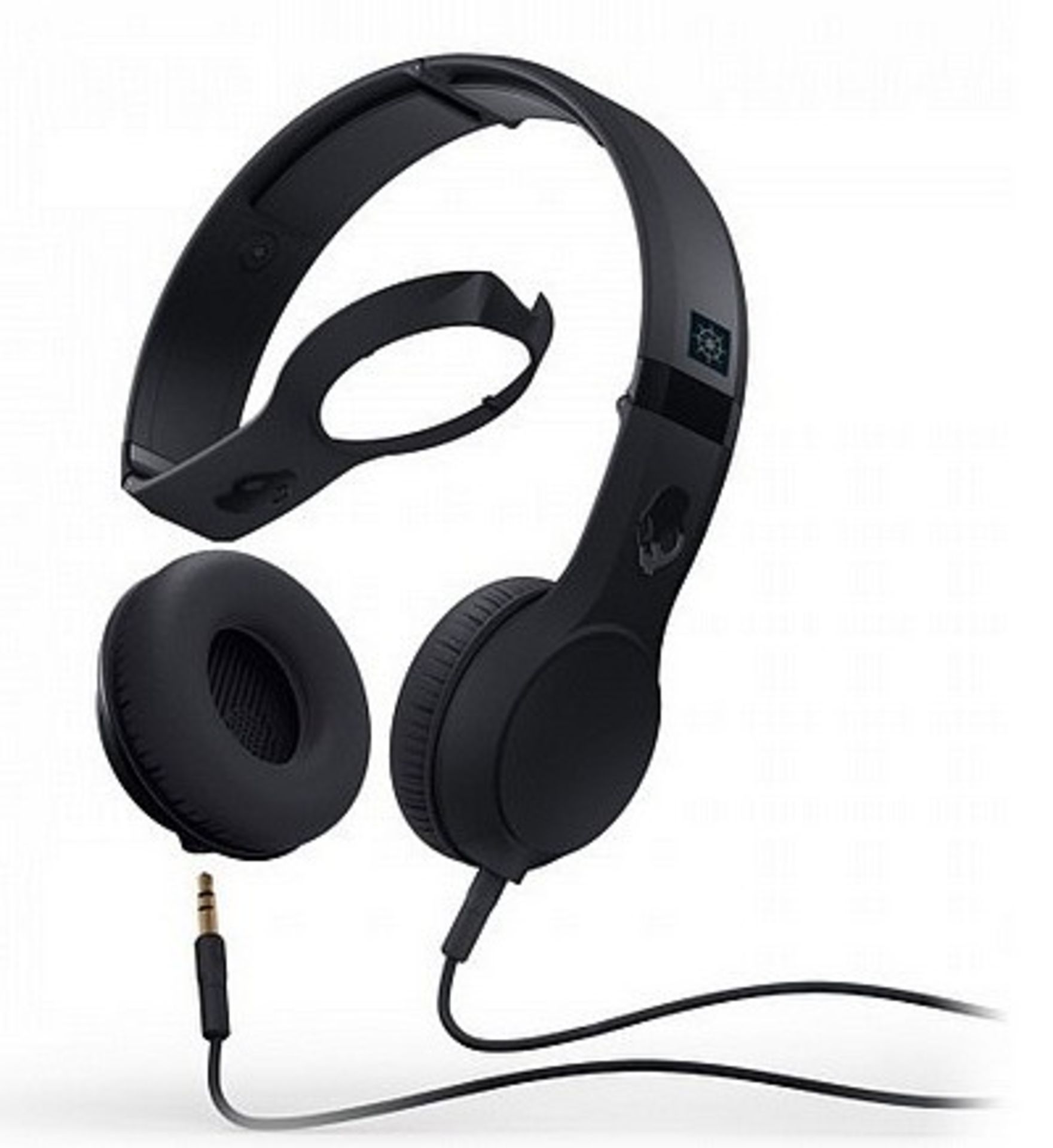 V Brand New Skullcandy Cassette Headphones - With Mic and Remote - Interchangeable Ear Pillows -