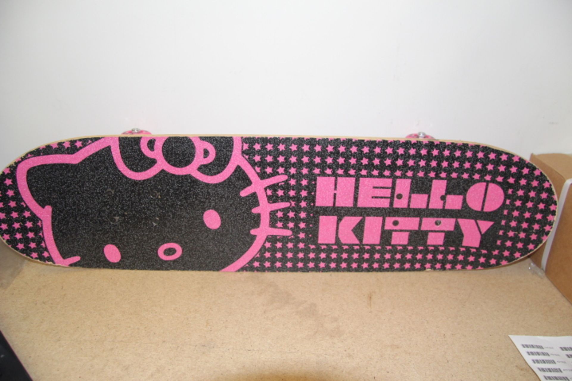 Grade U Pink/Black Hello Kitty Skateboard