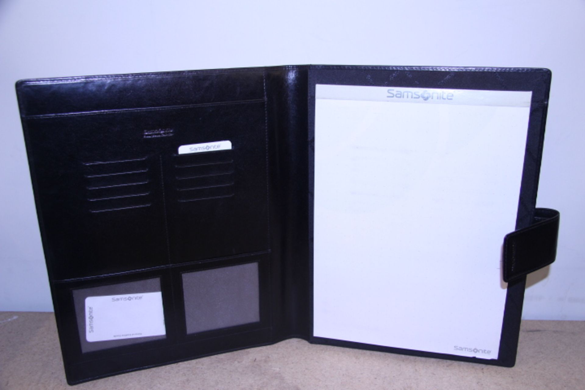 V Brand New Samsonite Black Leather Executive Folder With Two Inner Pockets-Credit Card Pockets-Note