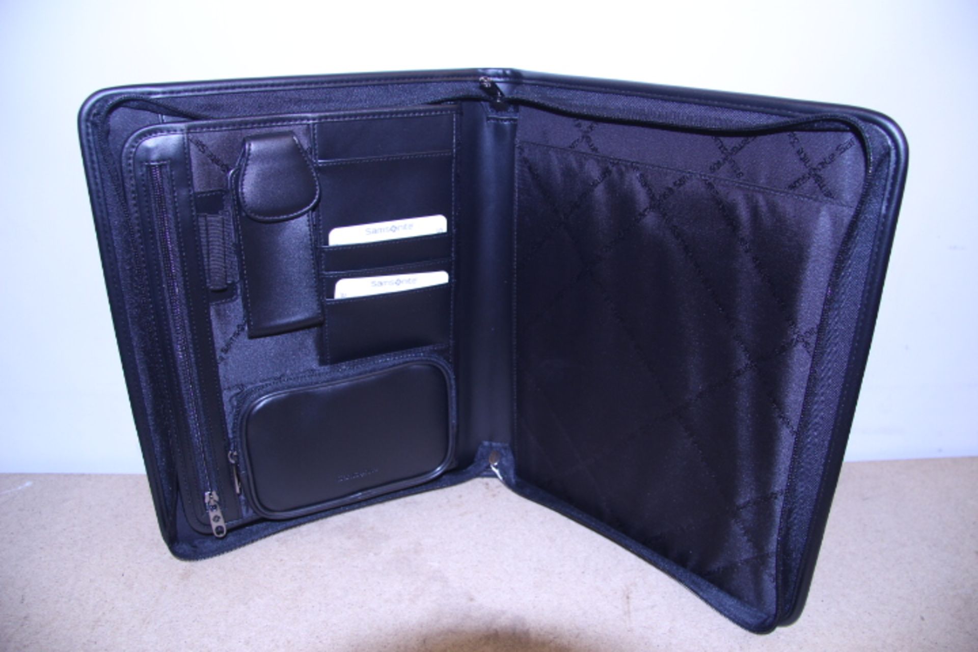 V Brand New Samsonite Black Leather & Fabric Executive Folder With Two Inner Pockets-Card Pockets-