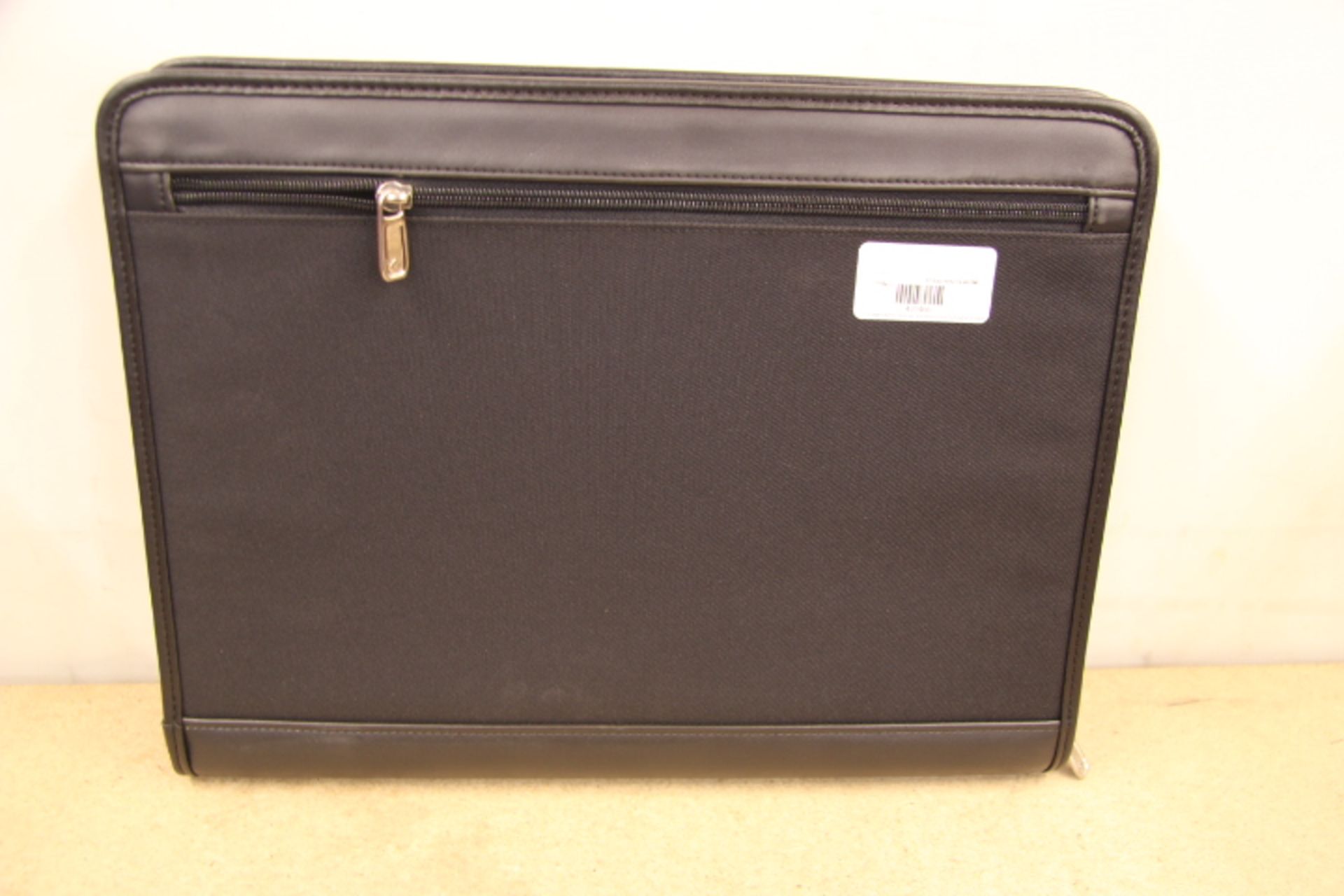 V Brand New Samsonite Black Leather & Canvas Executive Folder With-Pen Pocket-Card Pockets-Phone - Image 3 of 3