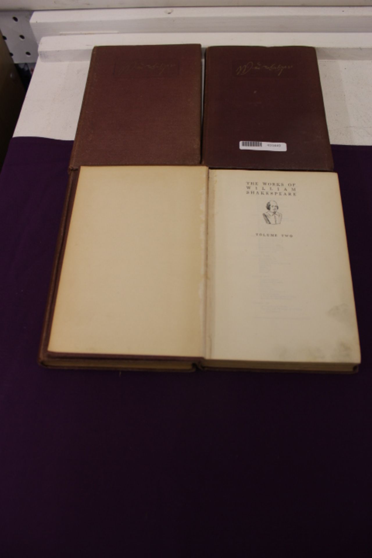 *TRADE QTY* Grade U 1934 Shakespeare Complete Works Volumes 2 - 3 - 5 - 6 Published By W Clowes &