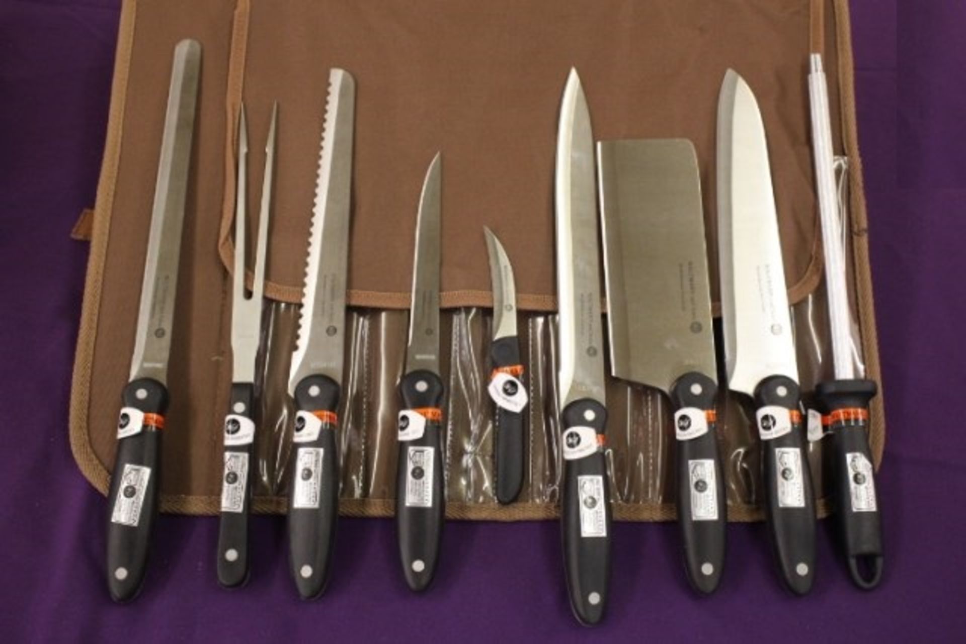 V *TRADE QTY* Brand New 9 Piece Chef's Knife Set with Sharpening steel in Cary Case RRP £199/$275