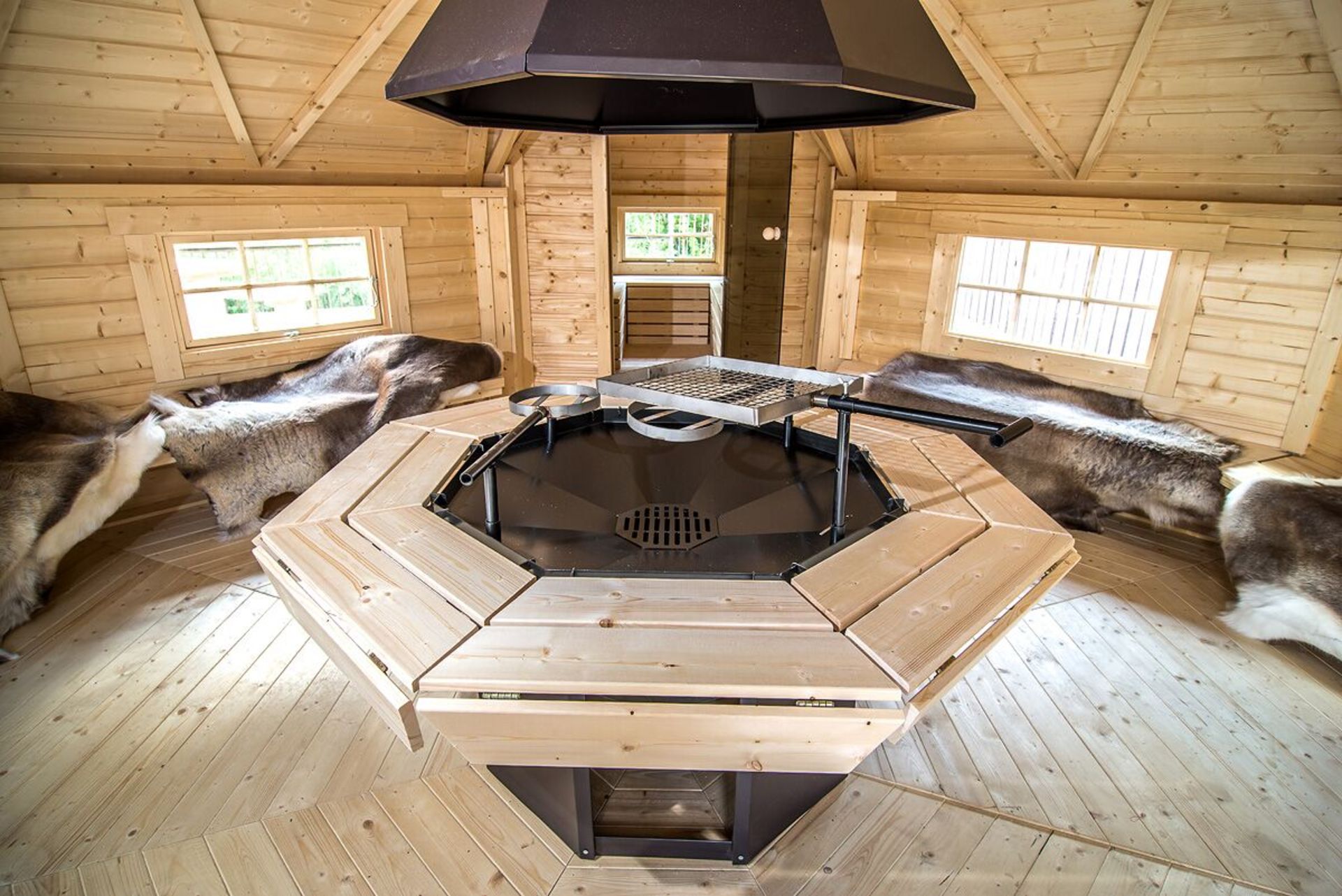 V Brand New 16.5m sq Grill Cabin with 4.3m sq Sauna Extension - Standard Grill - Tabel Around - Image 3 of 5
