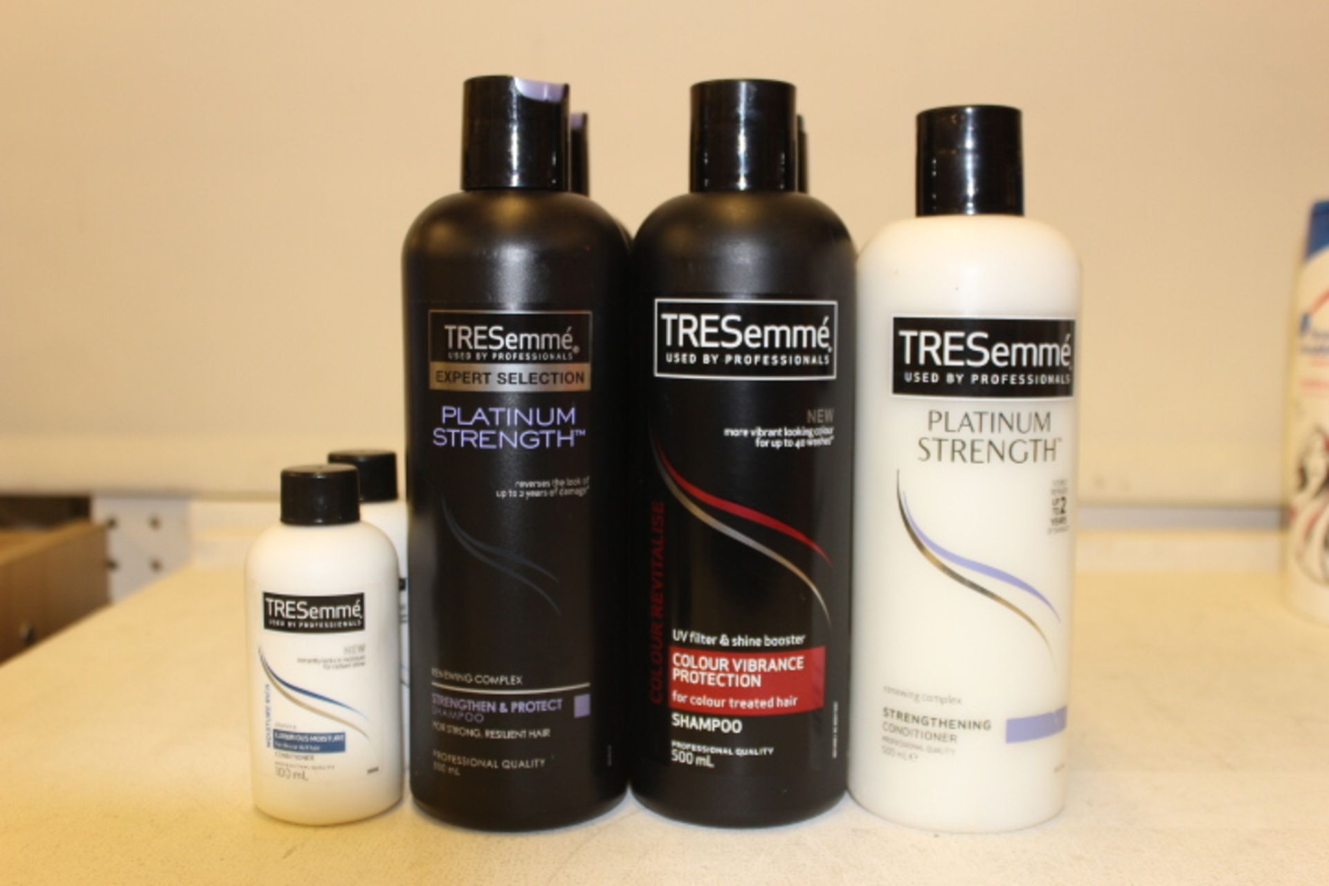 V *TRADE QTY* Grade A A Lot Of Five TRESemme 500ml Shampoo-Two 500ml TRESemme Conditioners & Two