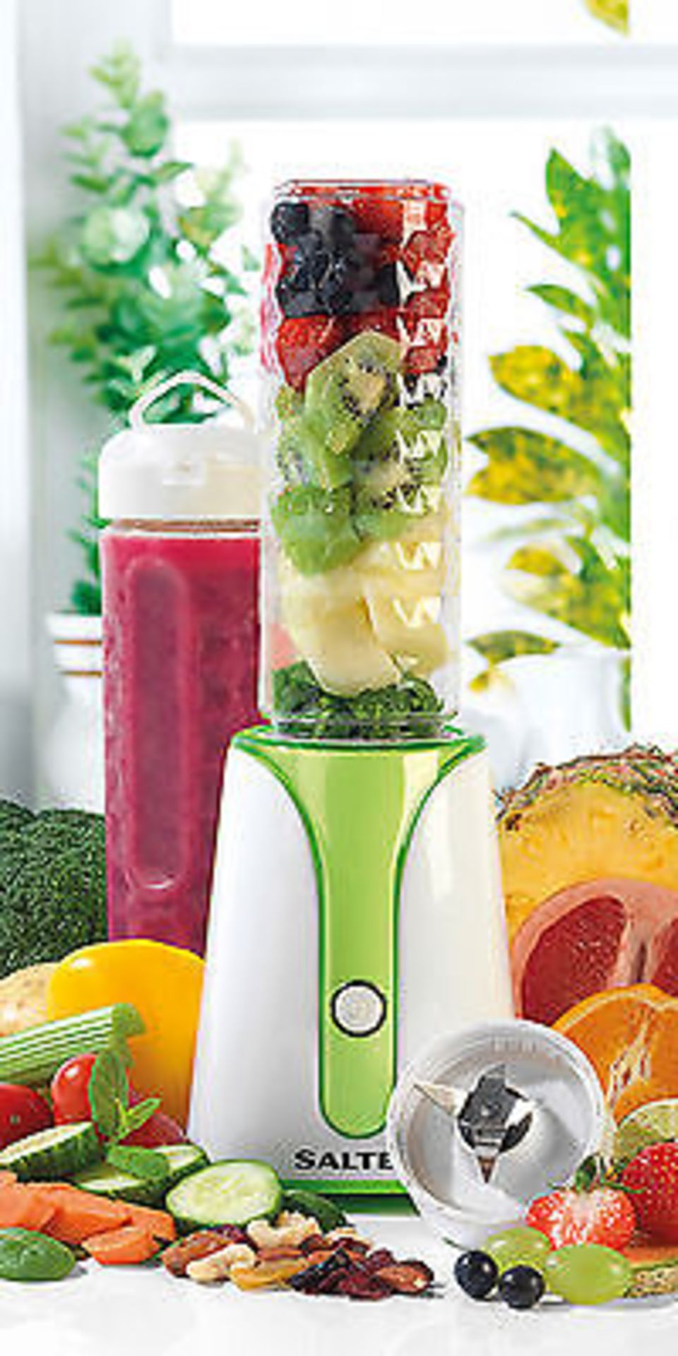 V Brand New Salter Blender to Go with 2 x 600ml BPA Free Bottles - Stainless Steel Cross - 350W