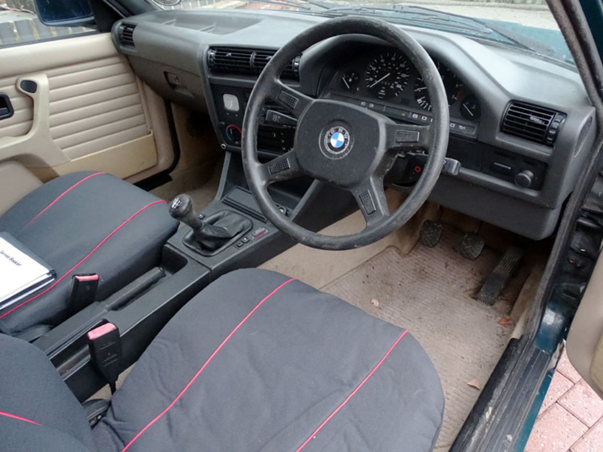 1990 BMW 316i - Image 3 of 4