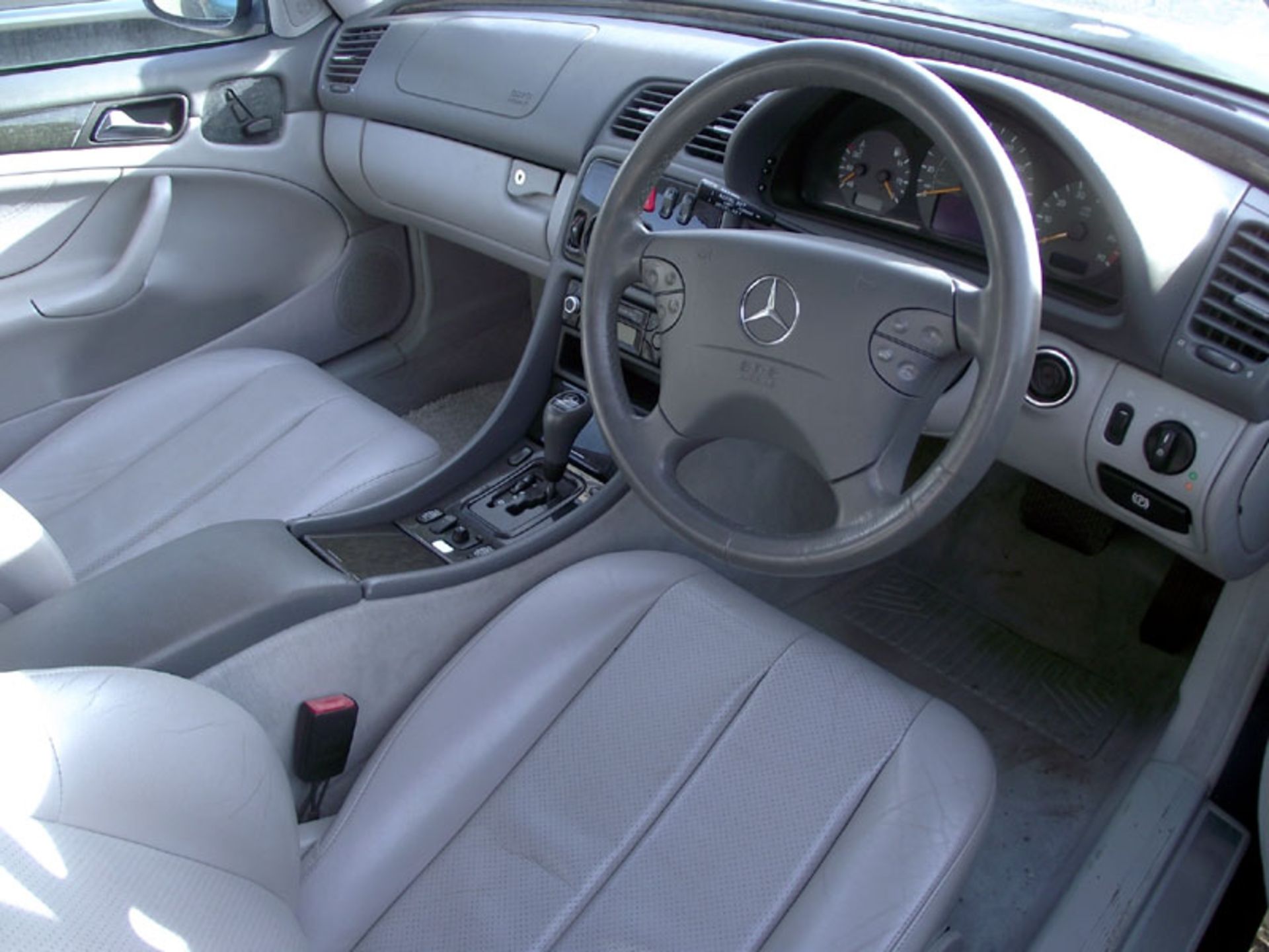 2000 Mercedes-Benz CLK 230 Avantgarde Kompressor - Image 3 of 4