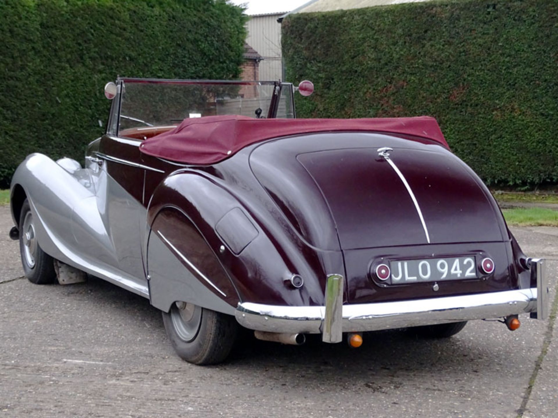 1947 Bentley MK VI Vanden Plas Drophead Coupe - Image 5 of 17