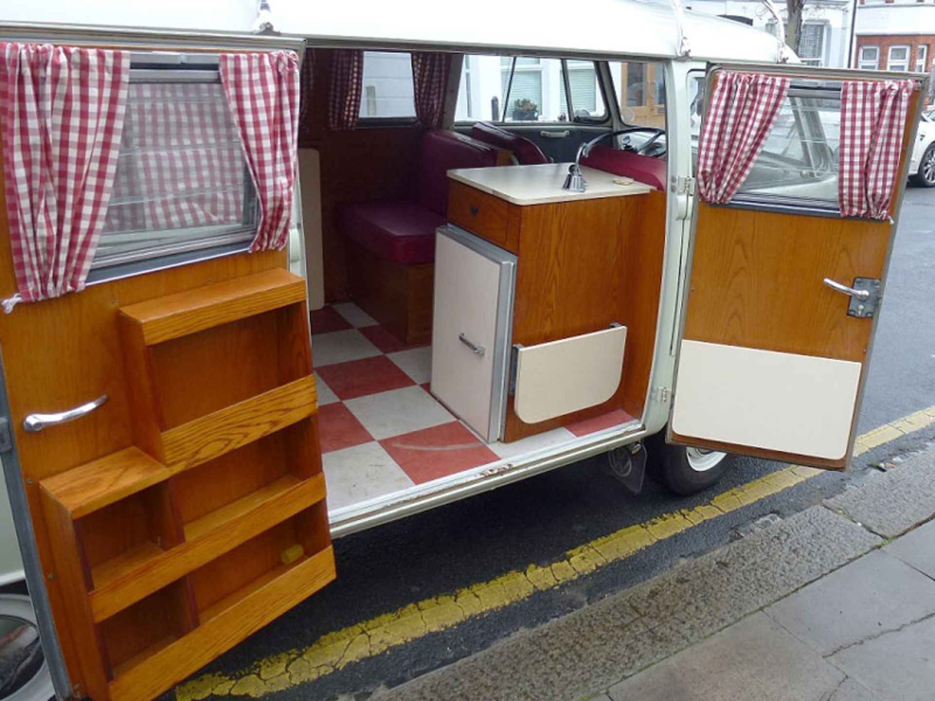 1967 Volkswagen Kombi Riviera Camper Van - Image 6 of 8