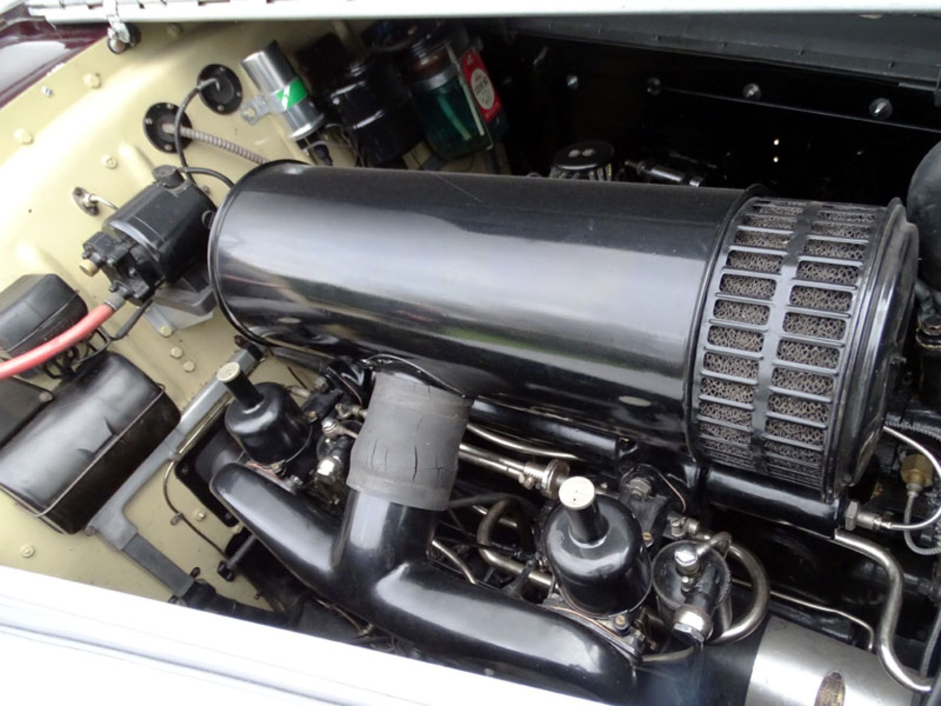 1947 Bentley MK VI Vanden Plas Drophead Coupe - Image 12 of 17